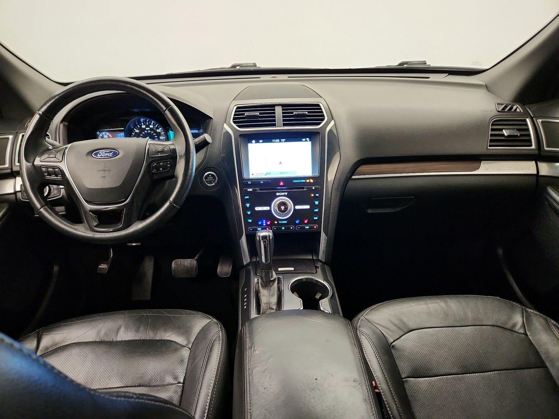 Thumbnail: 2017 Ford Explorer - 9