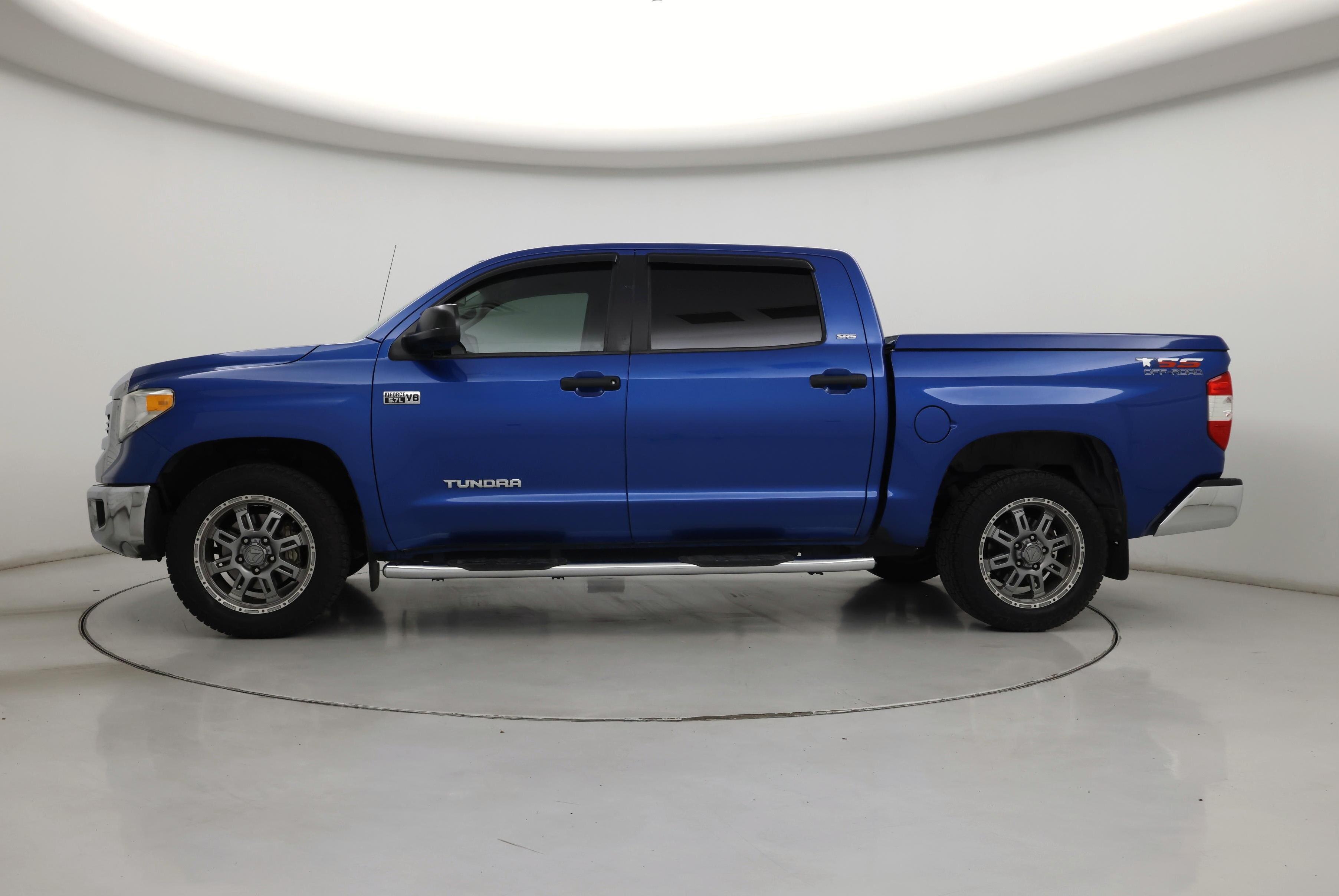 Thumbnail: 2016 Toyota Tundra - 3