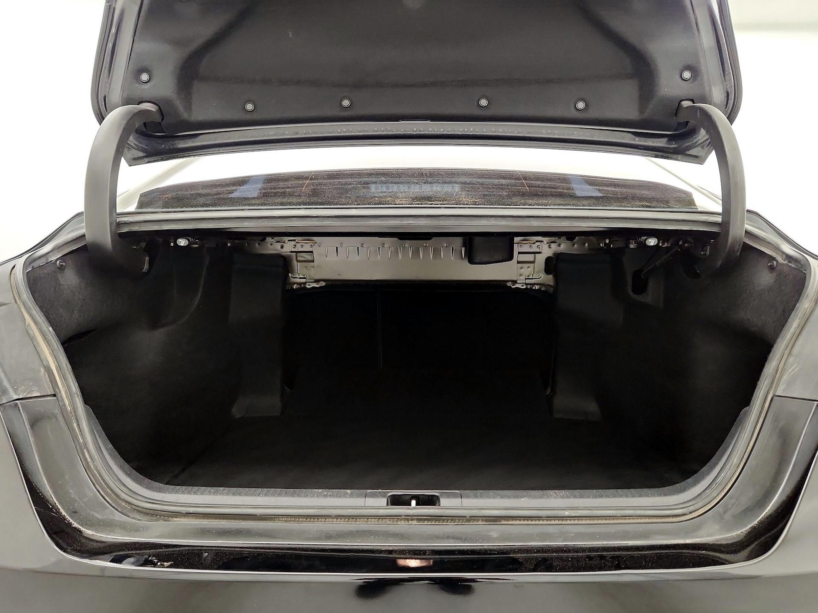 2019 Toyota Camry SE - Photo 21