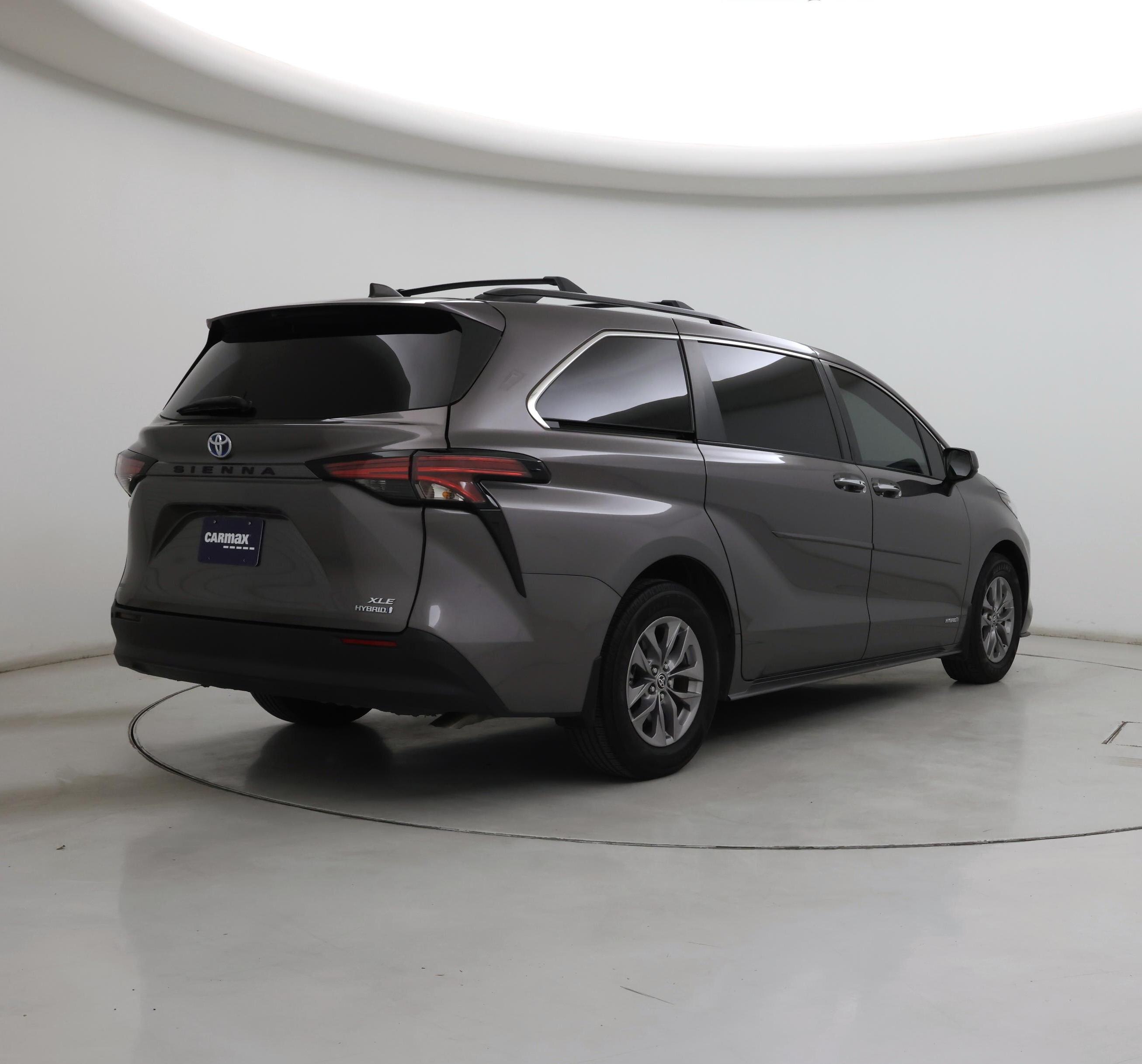 Thumbnail: 2021 Toyota Sienna - 8