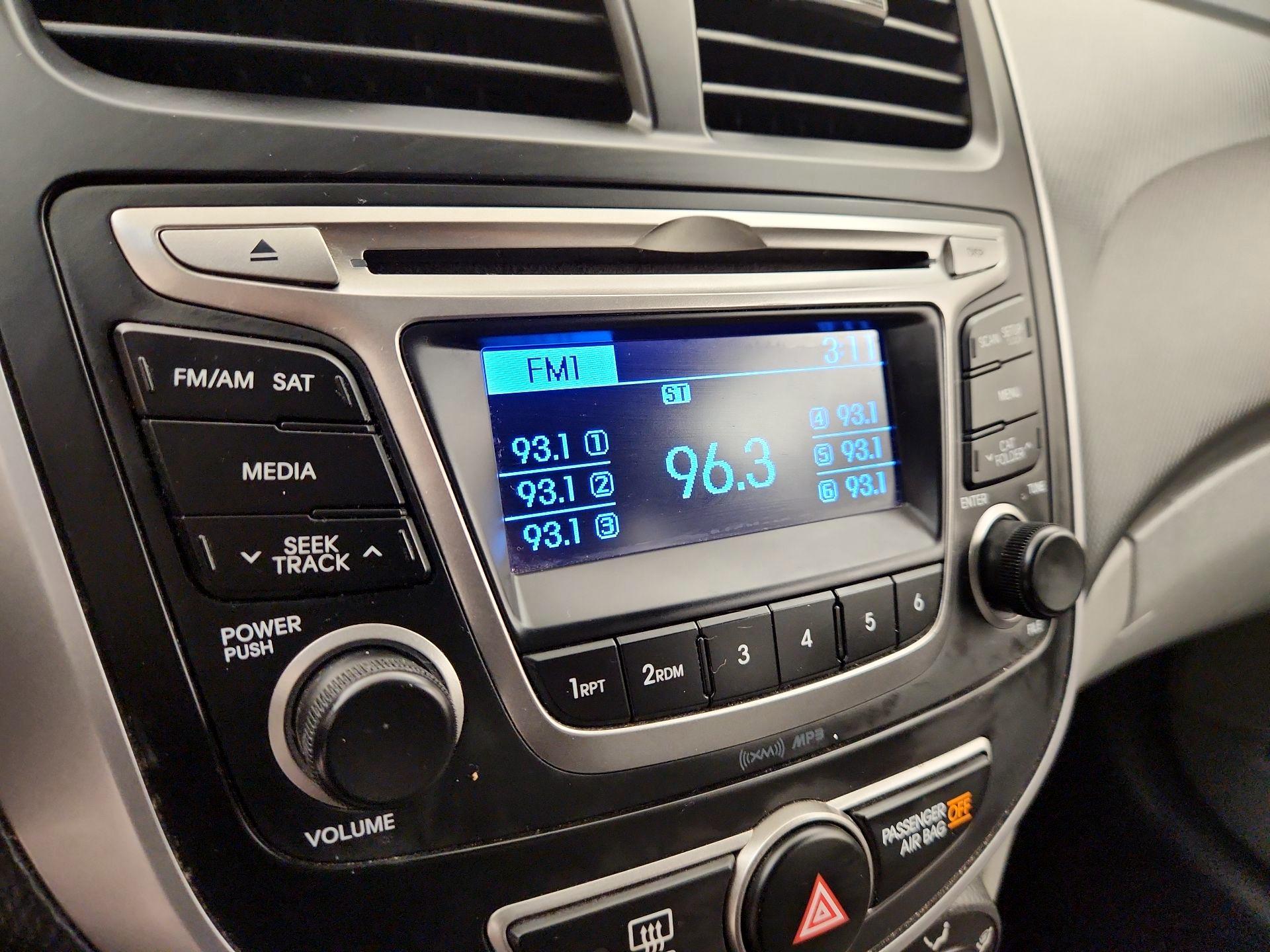 Thumbnail: 2016 Hyundai Accent - 14