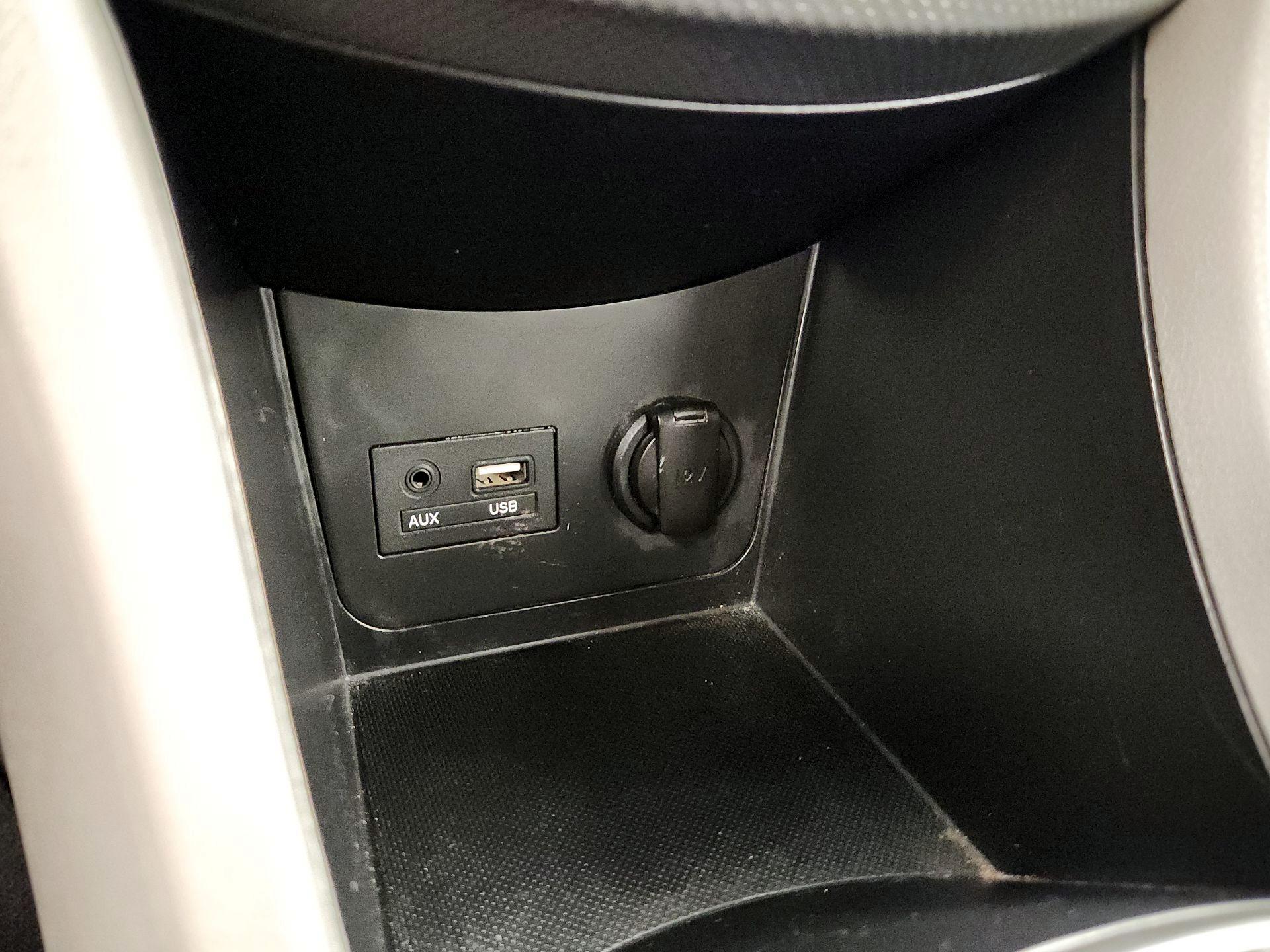 Thumbnail: 2016 Hyundai Accent - 17