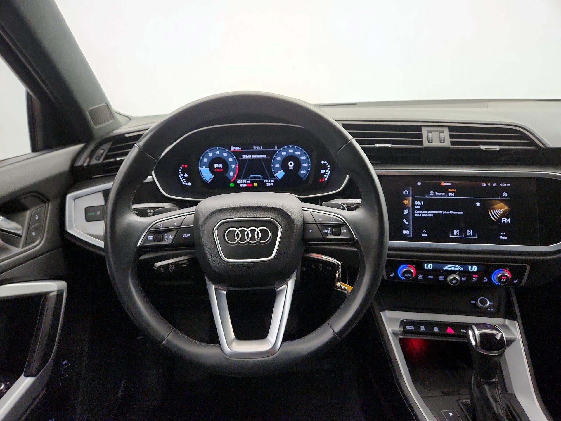 Thumbnail: 2022 Audi Q3 - 10