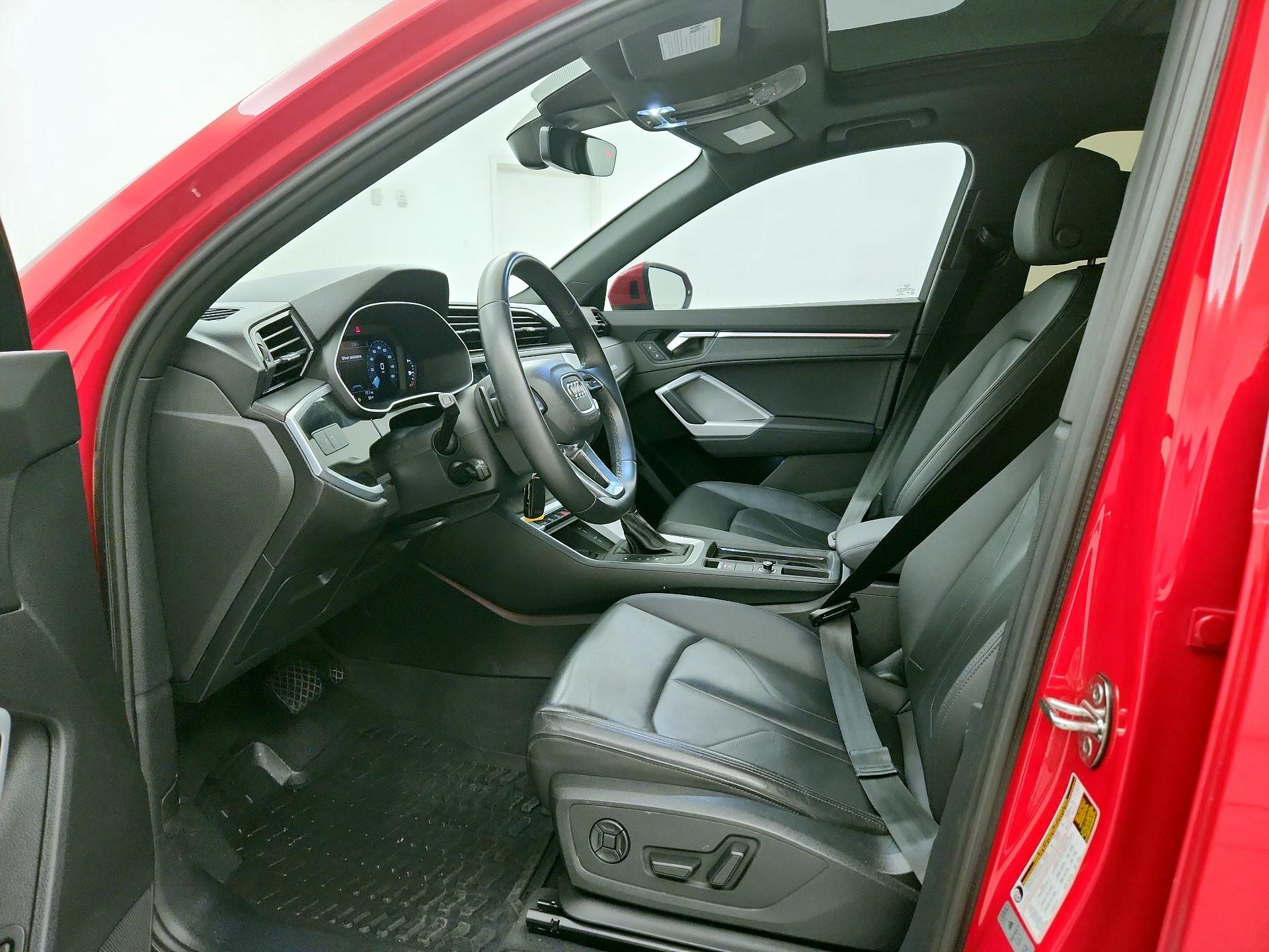 Thumbnail: 2022 Audi Q3 - 11