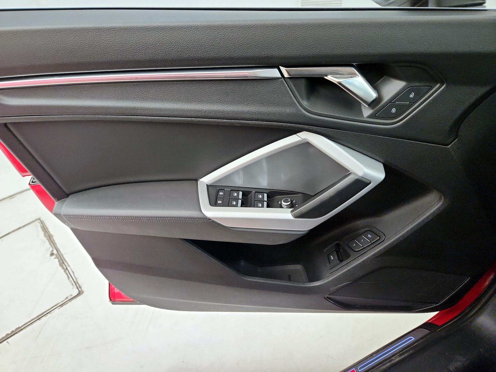 Thumbnail: 2022 Audi Q3 - 12