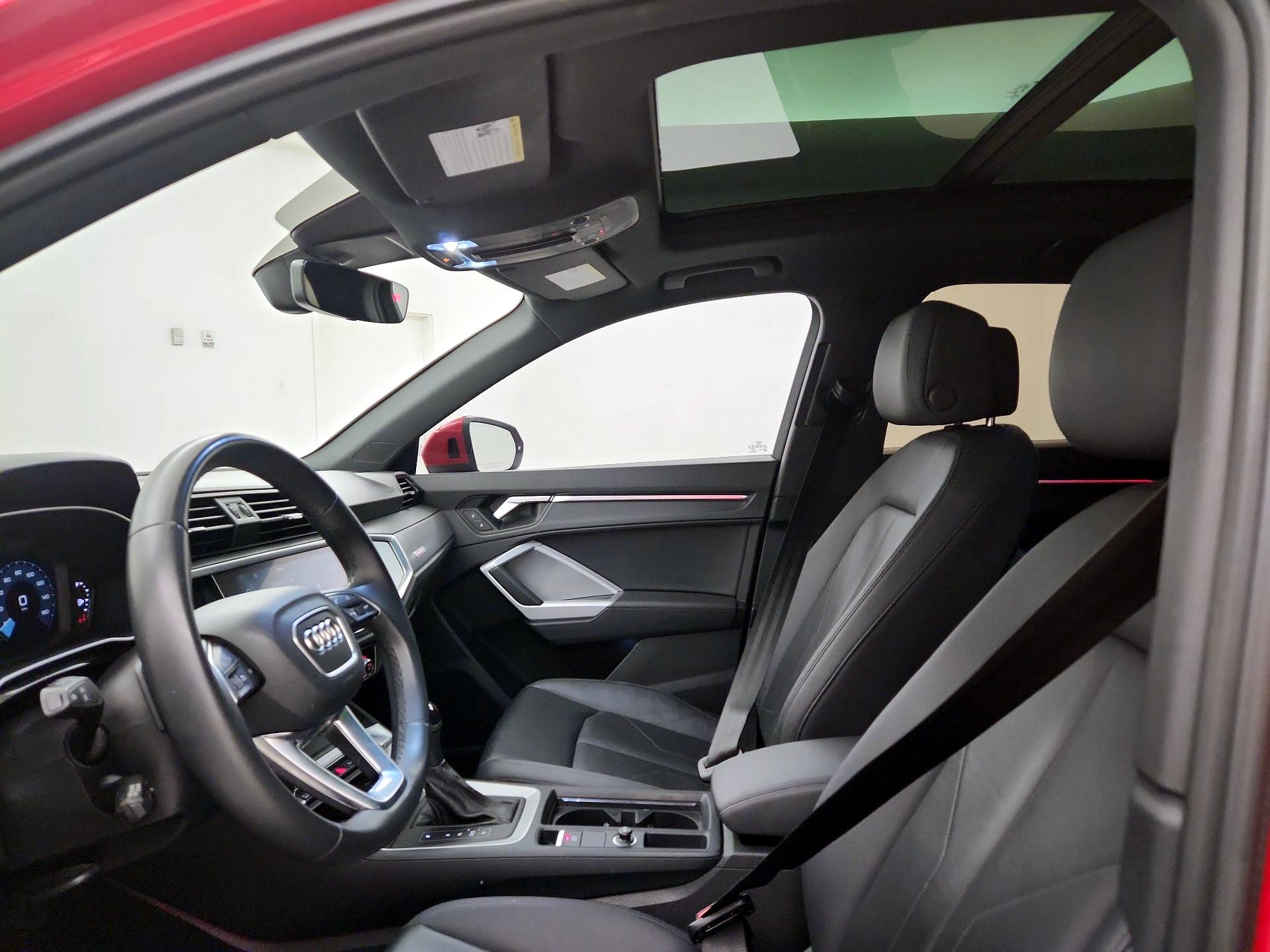 Thumbnail: 2022 Audi Q3 - 19