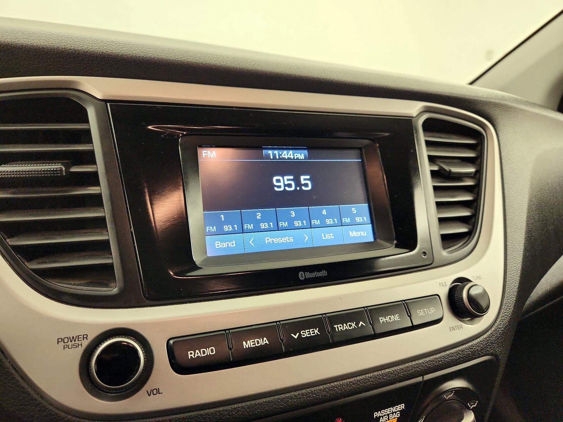 Thumbnail: 2019 Hyundai Accent - 15