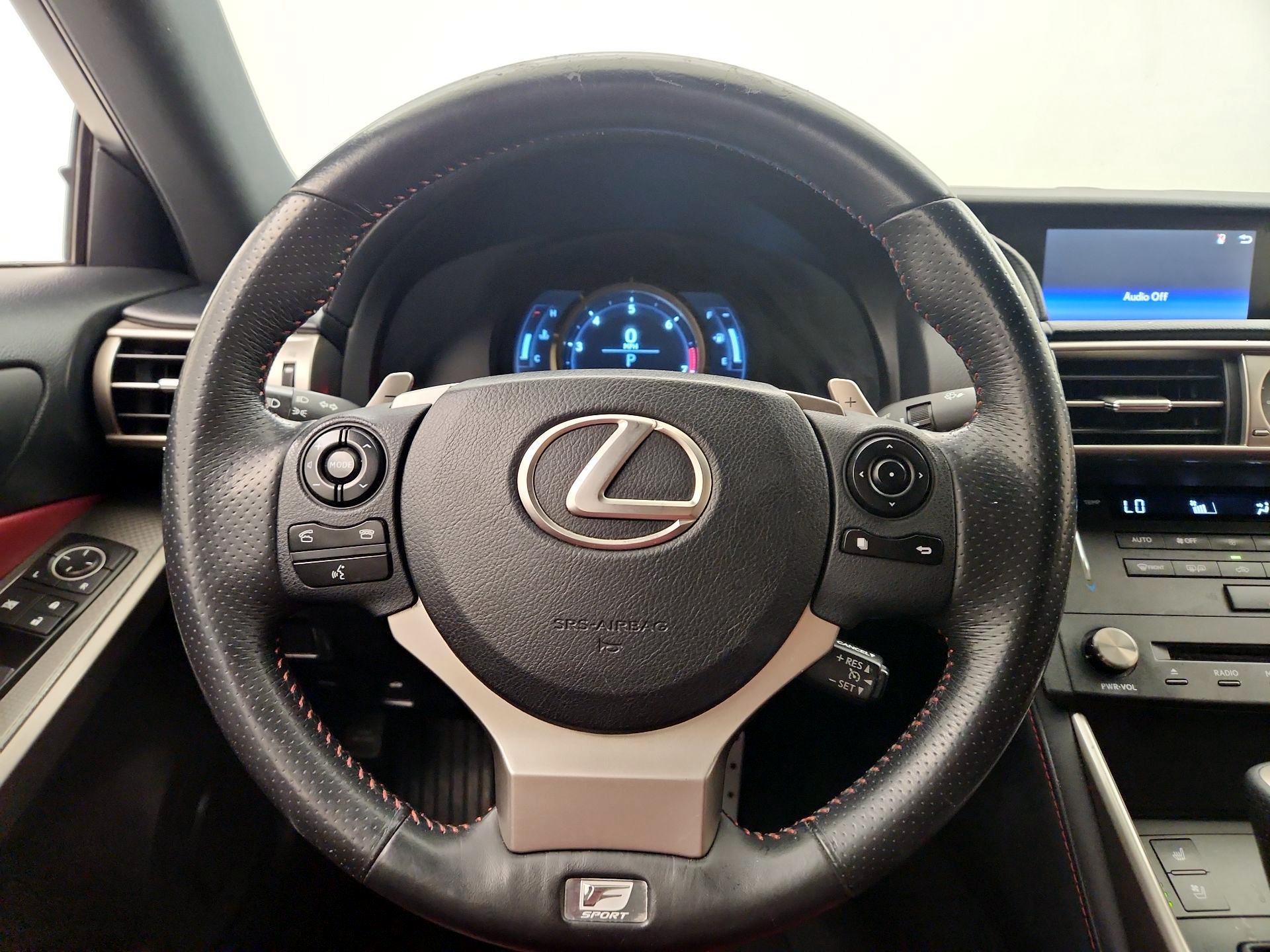 Thumbnail: 2015 Lexus IS - 10