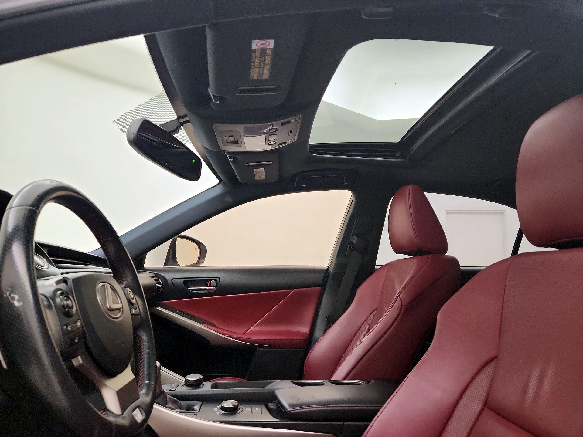 Thumbnail: 2015 Lexus IS - 18