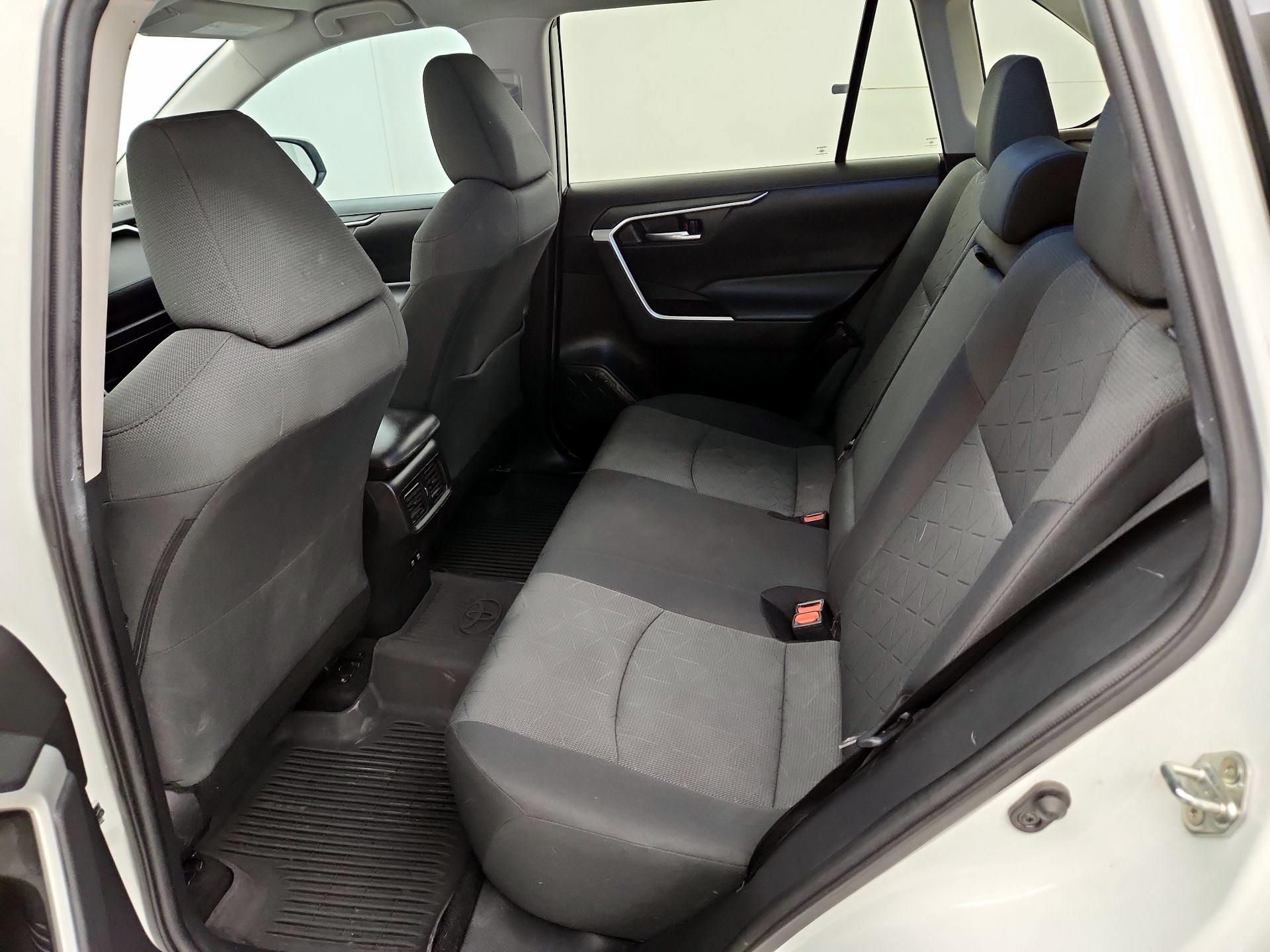 Thumbnail: 2021 Toyota RAV4 - 19