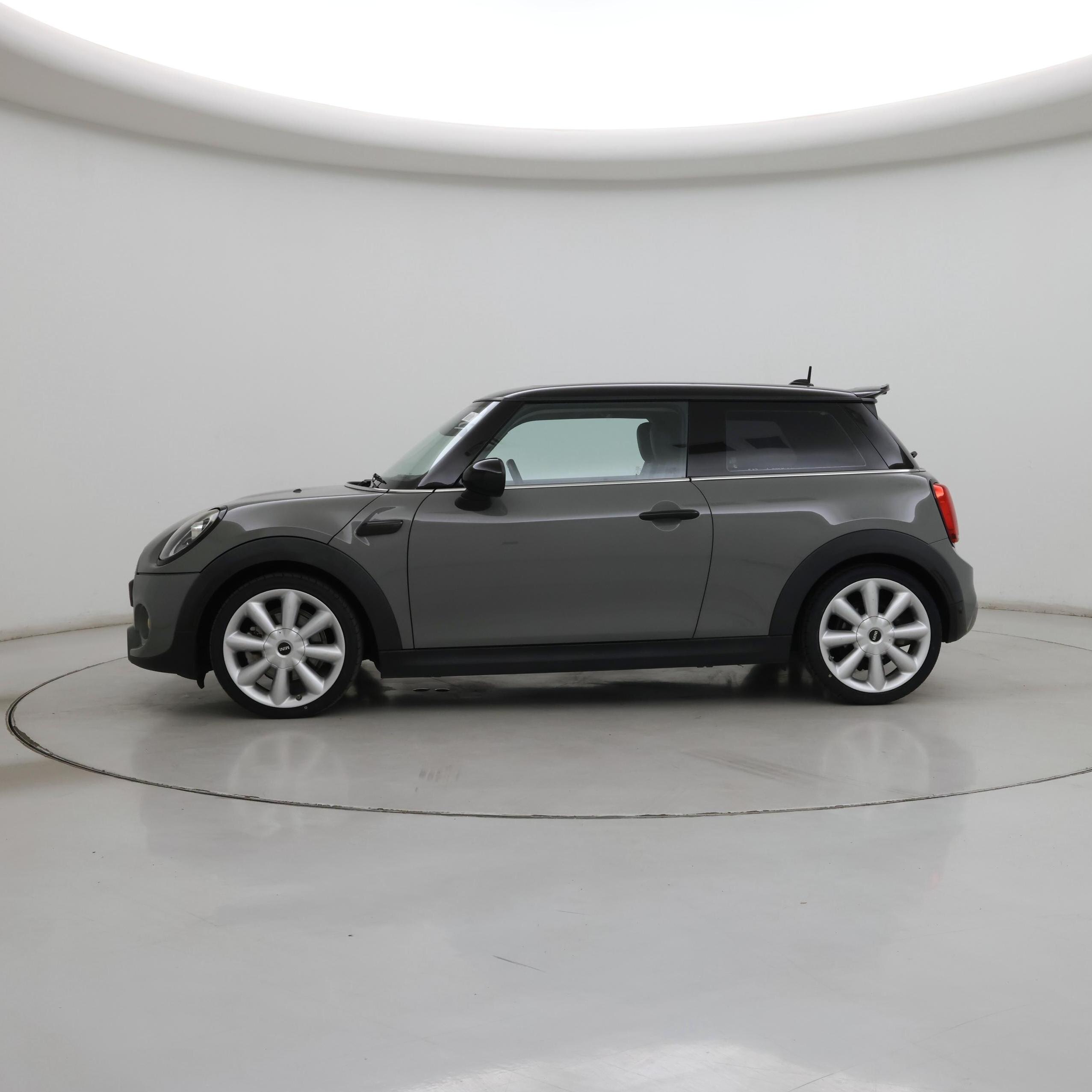 Thumbnail: 2019 MINI Cooper Hardtop - 3