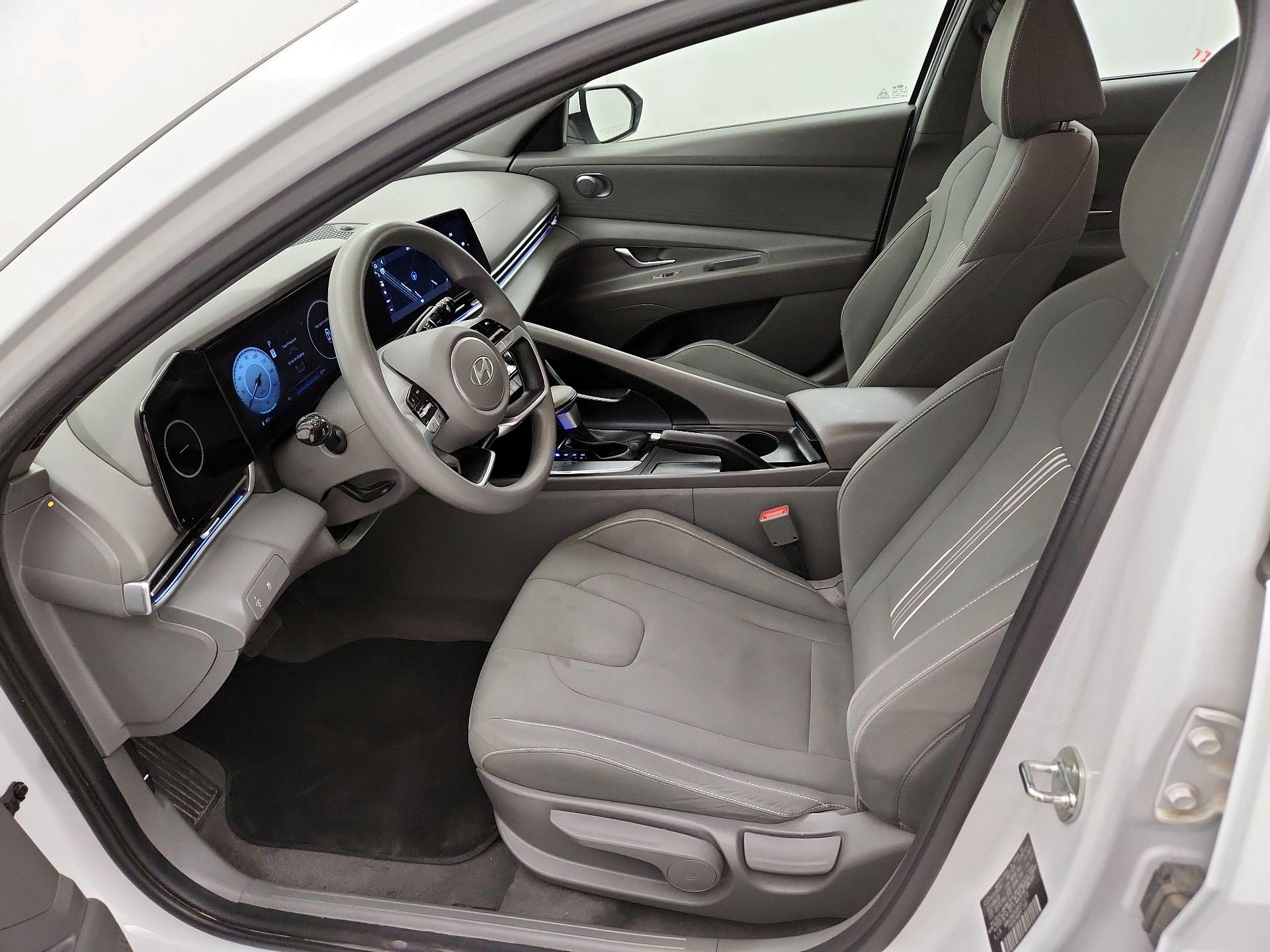Thumbnail: 2024 Hyundai Elantra - 11