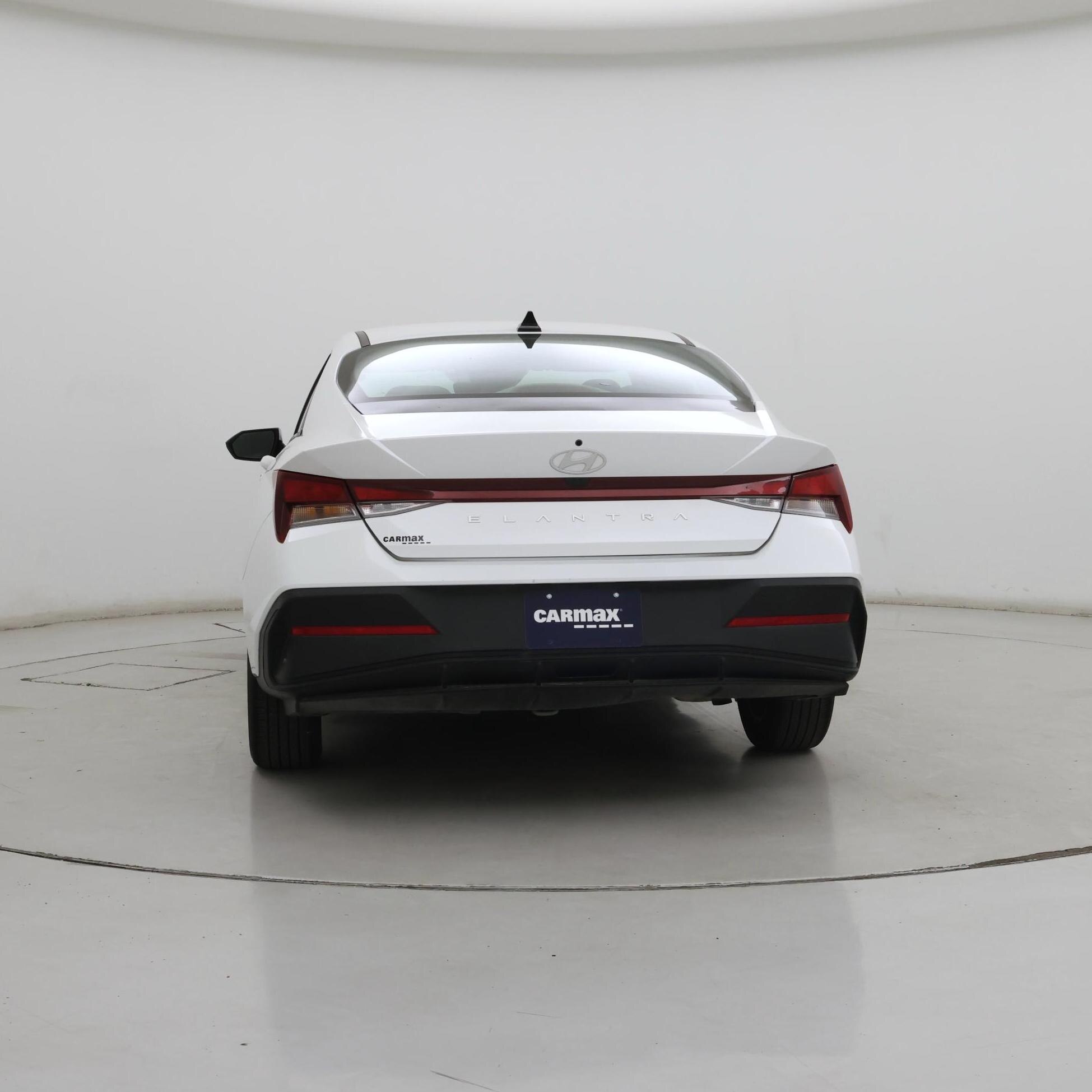 Thumbnail: 2024 Hyundai Elantra - 6