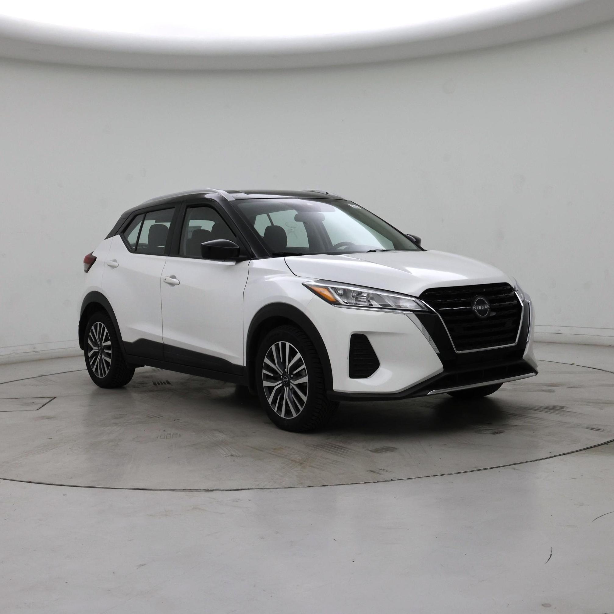  2023 Nissan Kicks SV FWD   