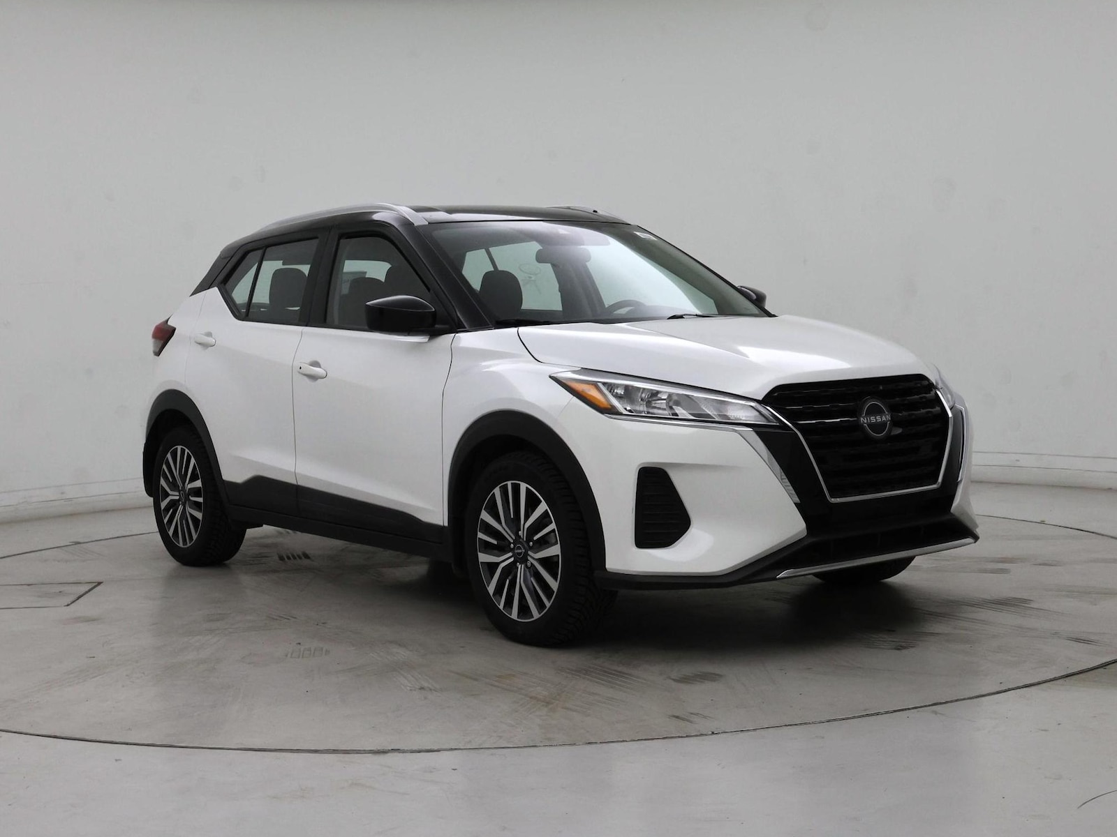 2023 Nissan Kicks SV - Photo 2