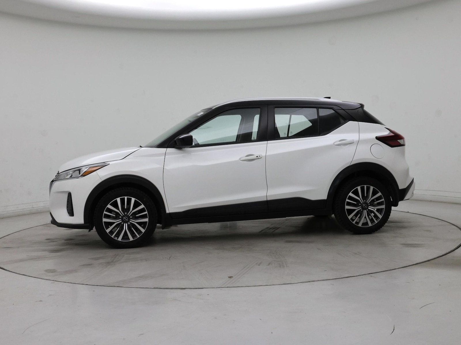 2023 Nissan Kicks SV - Photo 4