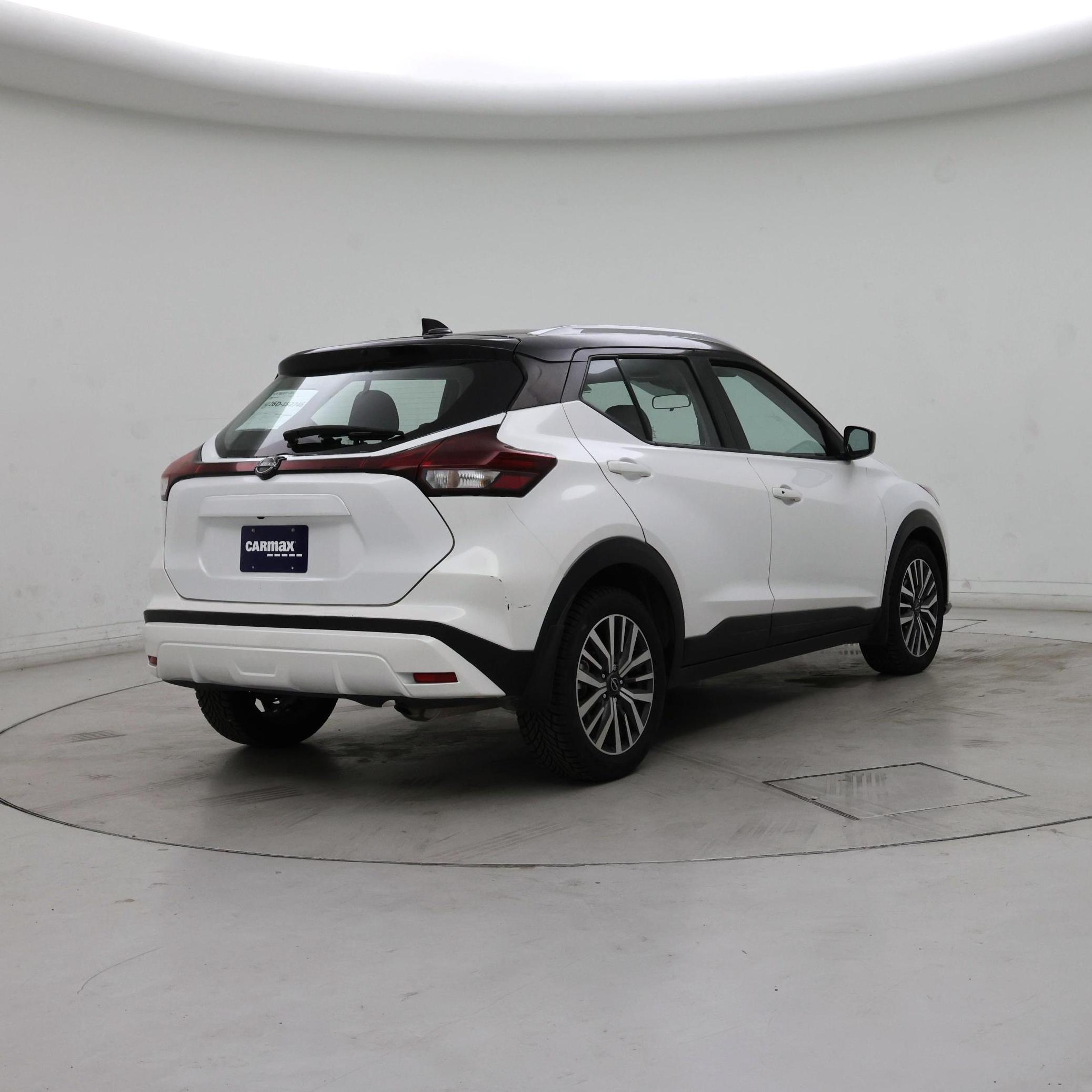 Thumbnail: 2023 Nissan Kicks - 8
