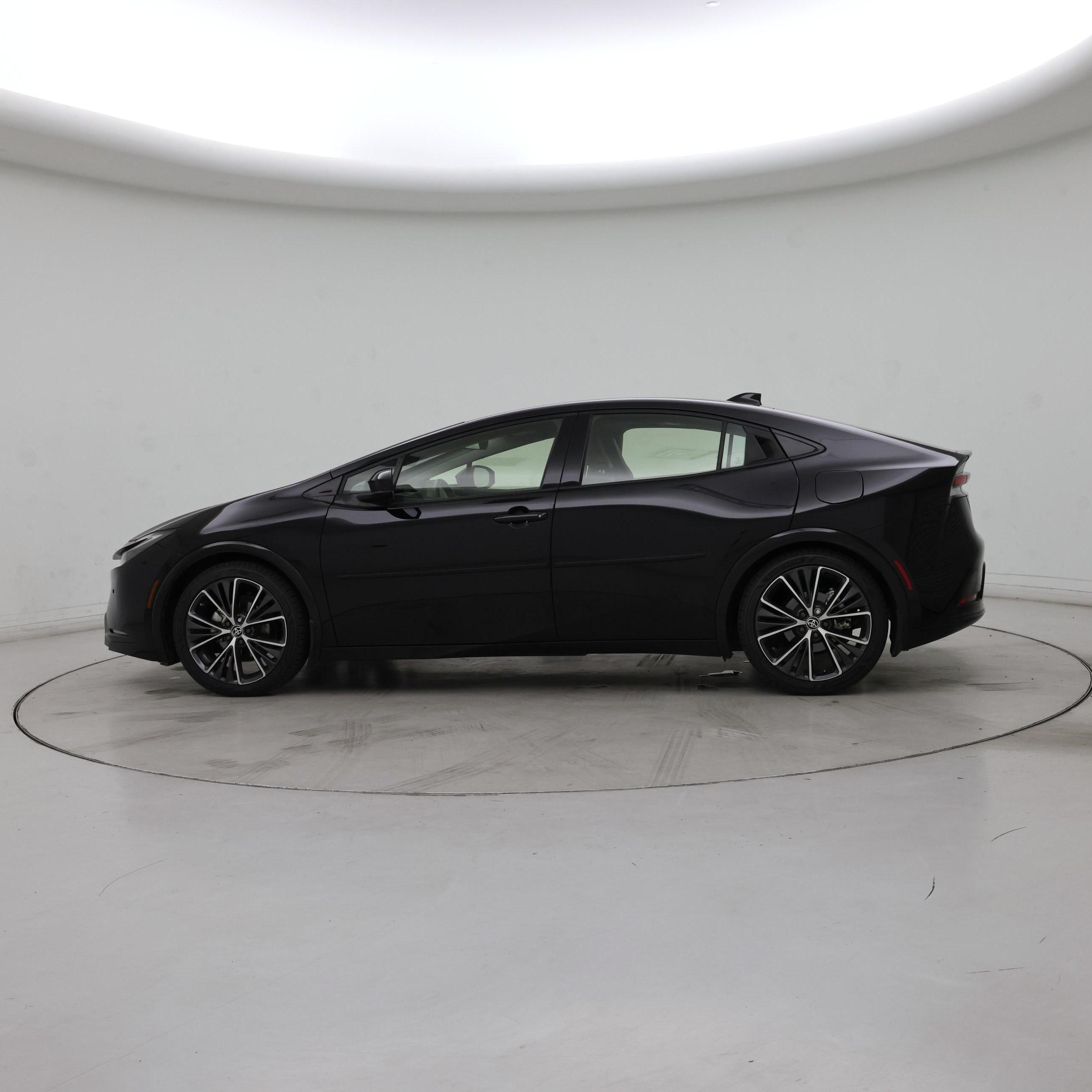 Thumbnail: 2024 Toyota Prius - 3