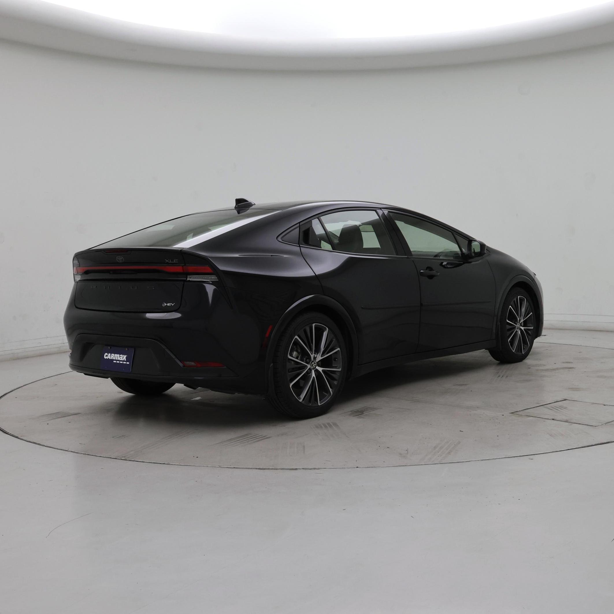 Thumbnail: 2024 Toyota Prius - 8