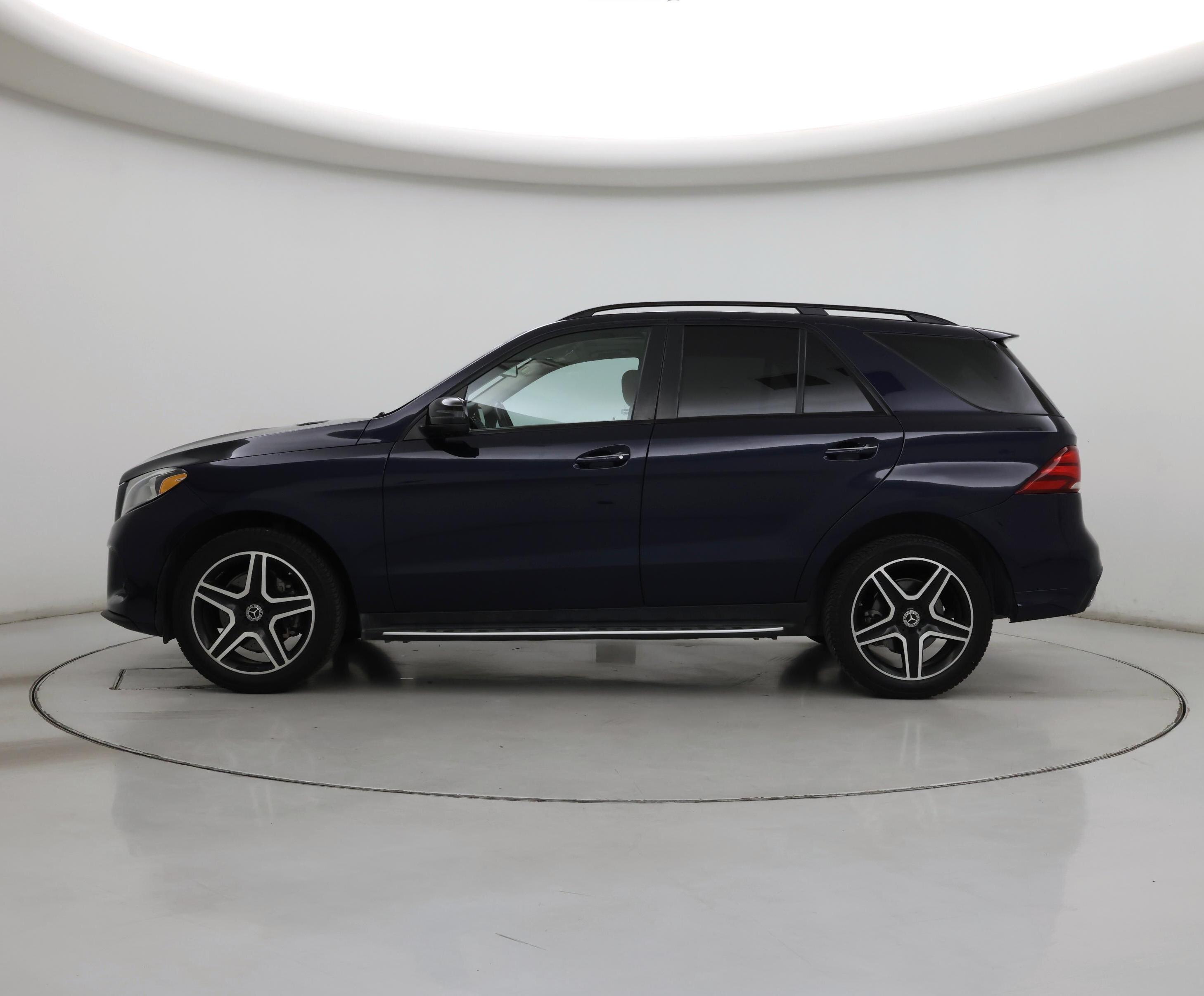 Thumbnail: 2018 Mercedes-Benz GLE - 3