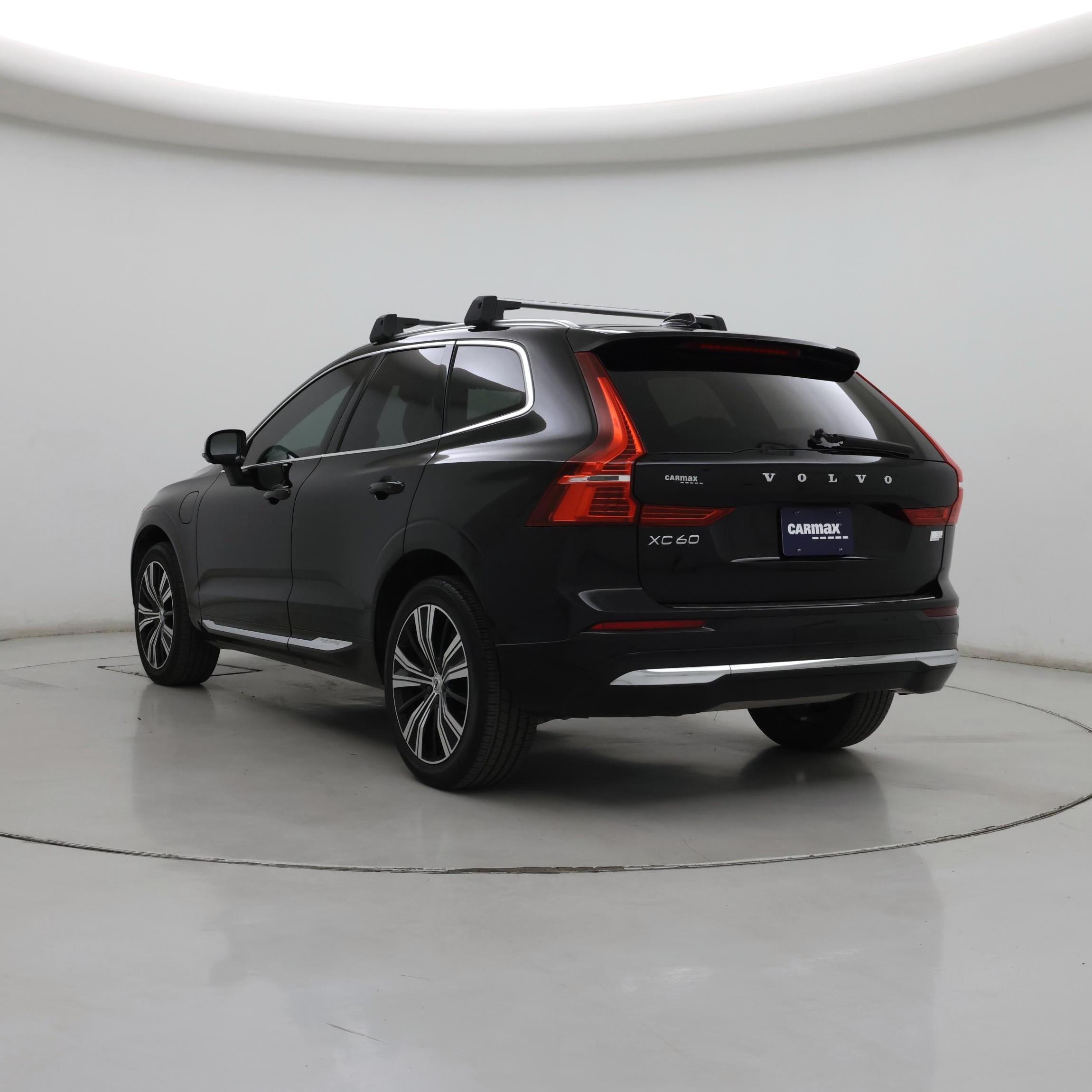 Thumbnail: 2022 Volvo XC60 - 2
