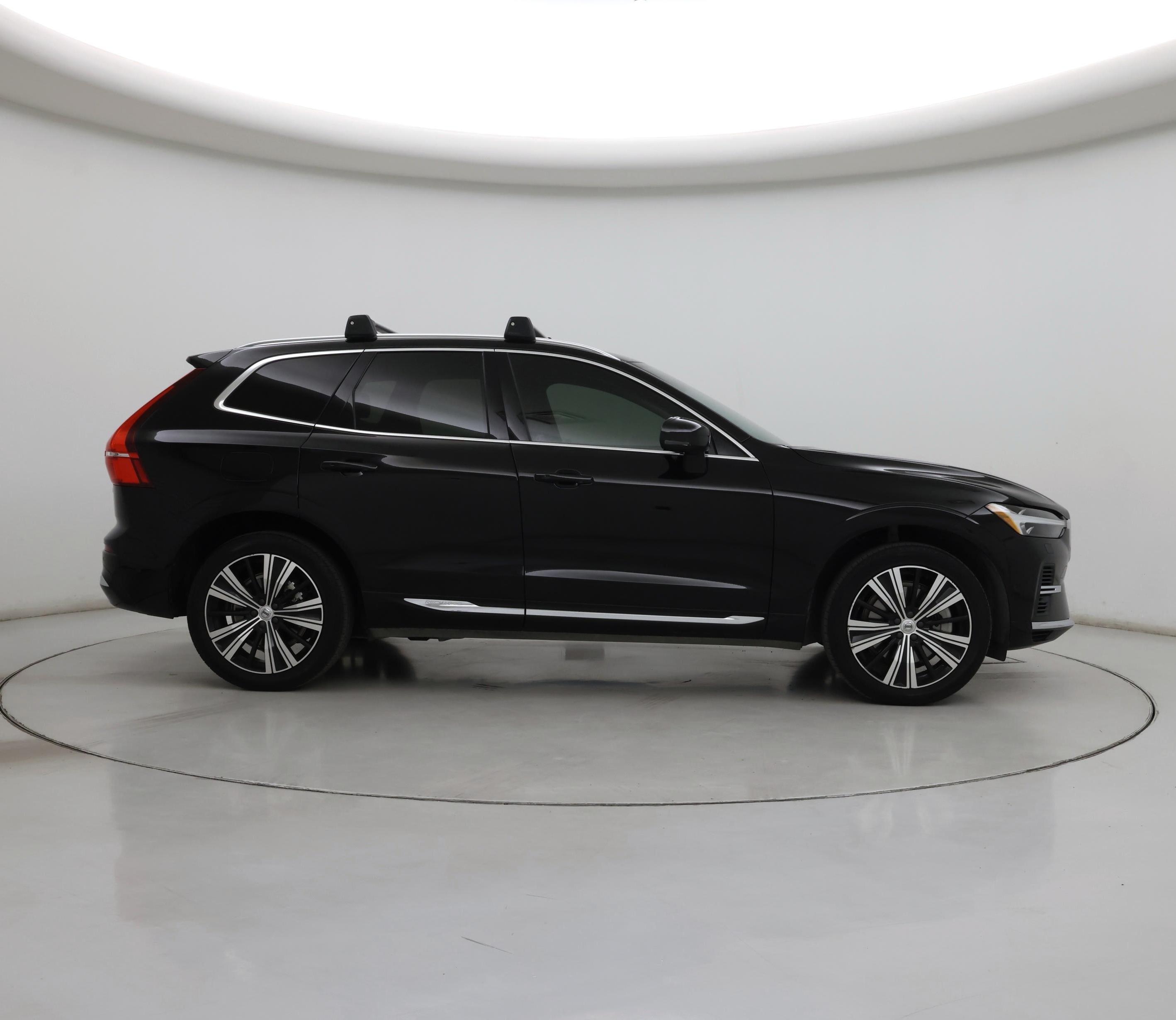 Thumbnail: 2022 Volvo XC60 - 7