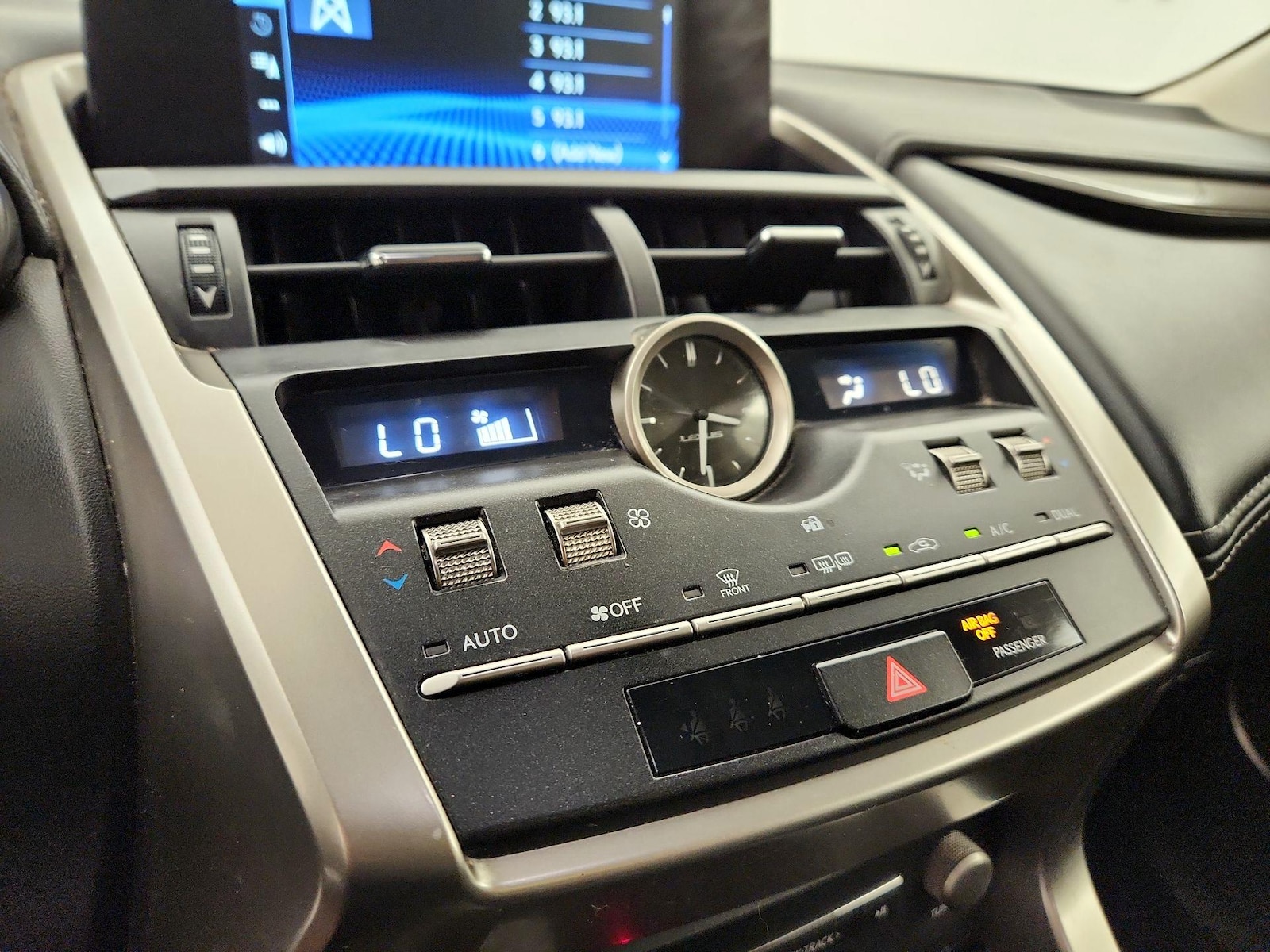 2019 Lexus NX 300 - Photo 17