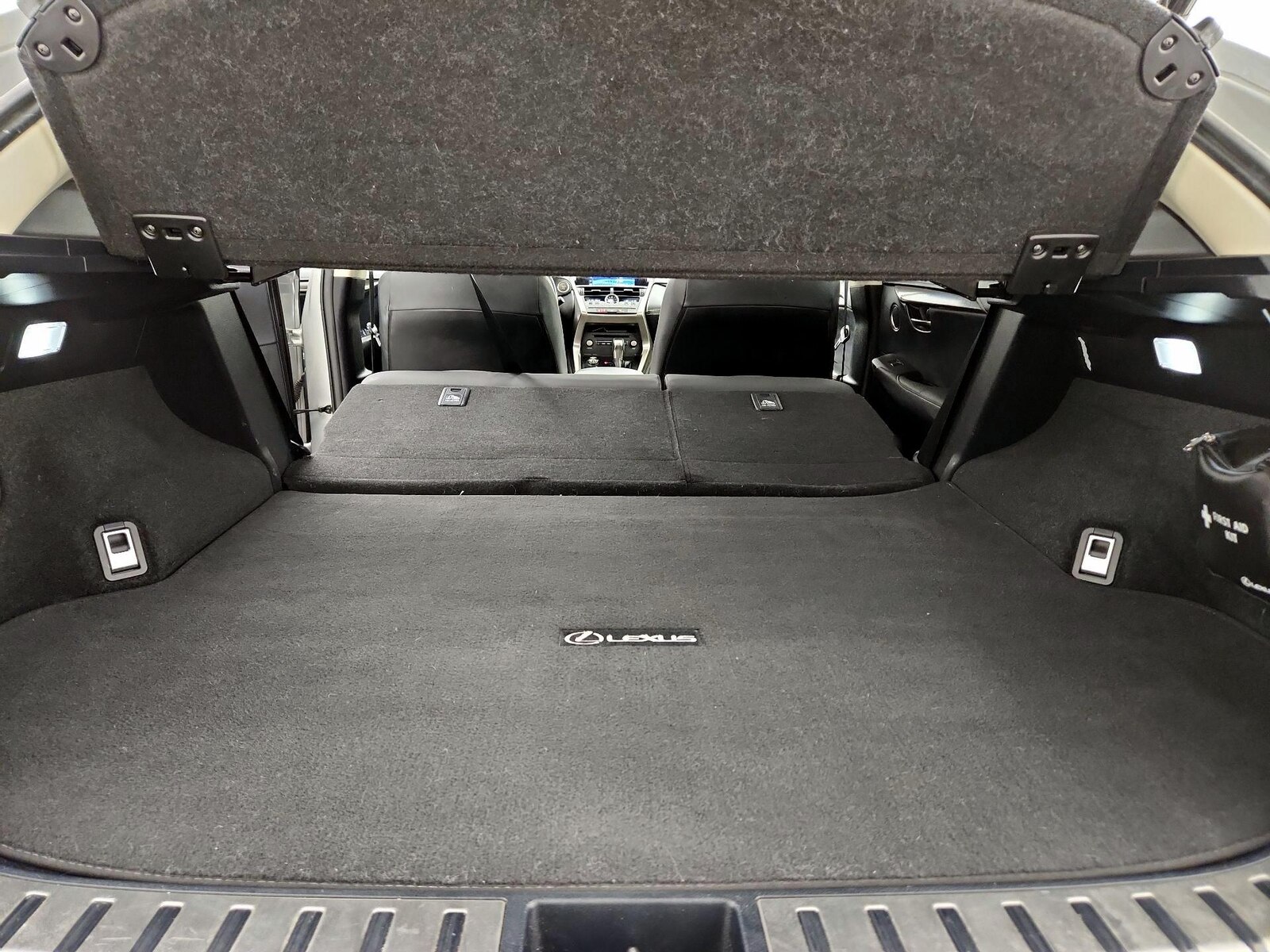2019 Lexus NX 300 - Photo 22