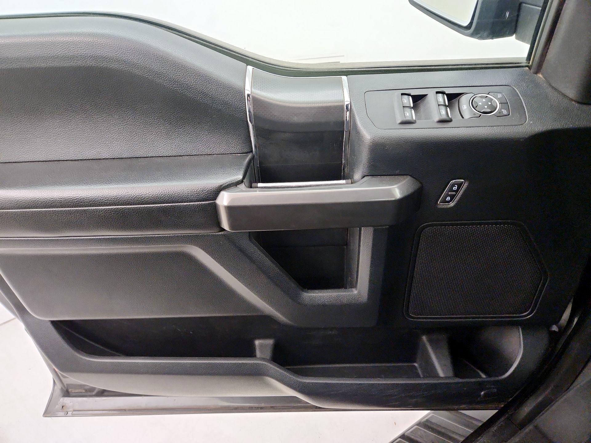 Thumbnail: 2016 Ford F-150 - 12