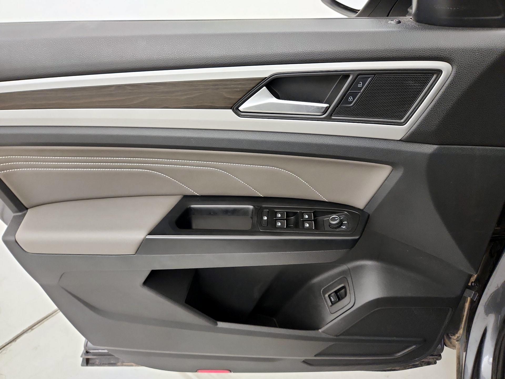 Thumbnail: 2021 Volkswagen Atlas - 12