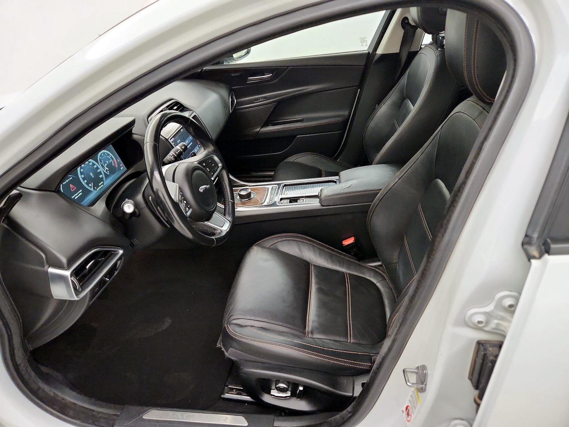 Thumbnail: 2019 Jaguar XE - 11