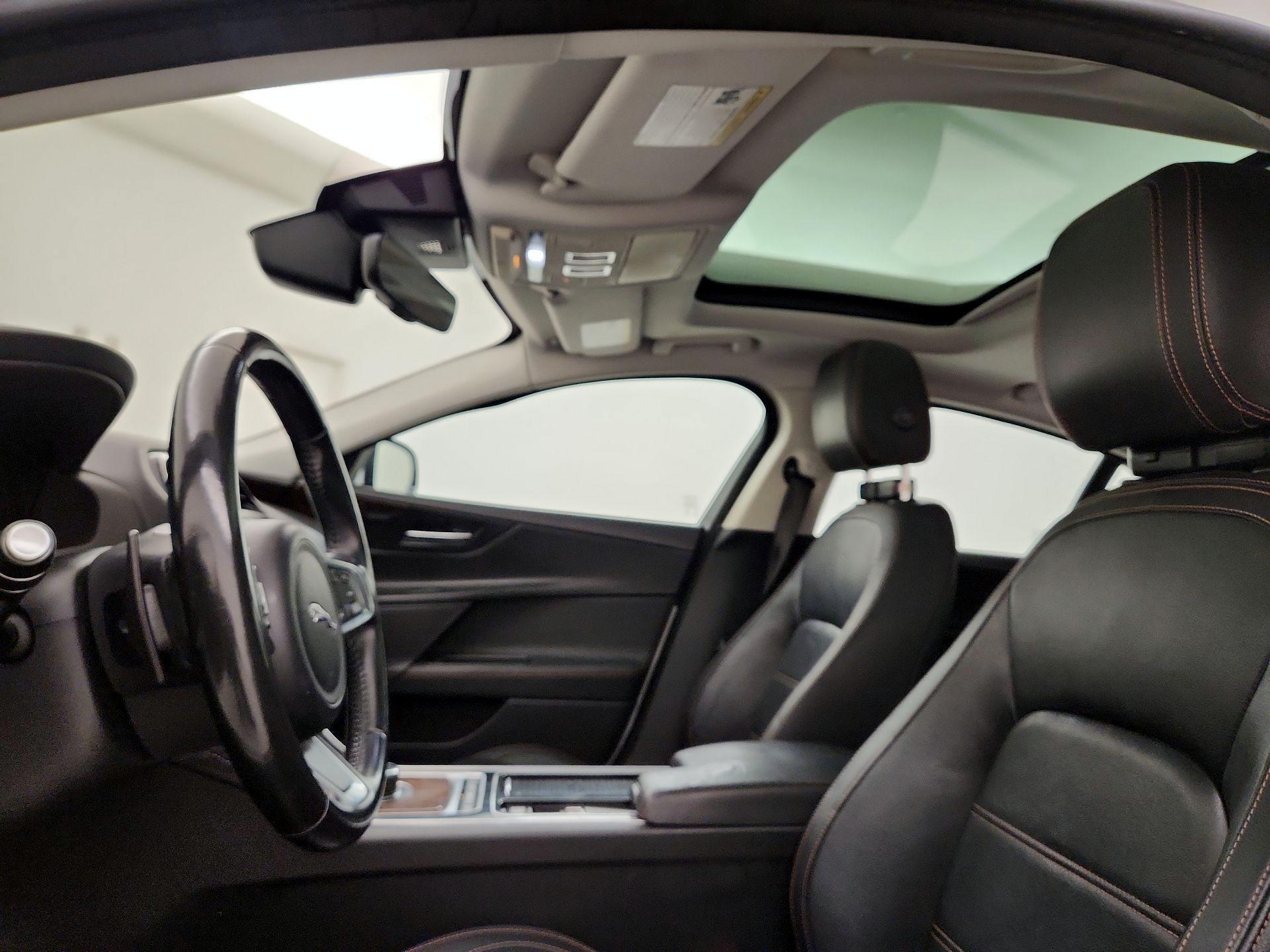 Thumbnail: 2019 Jaguar XE - 20