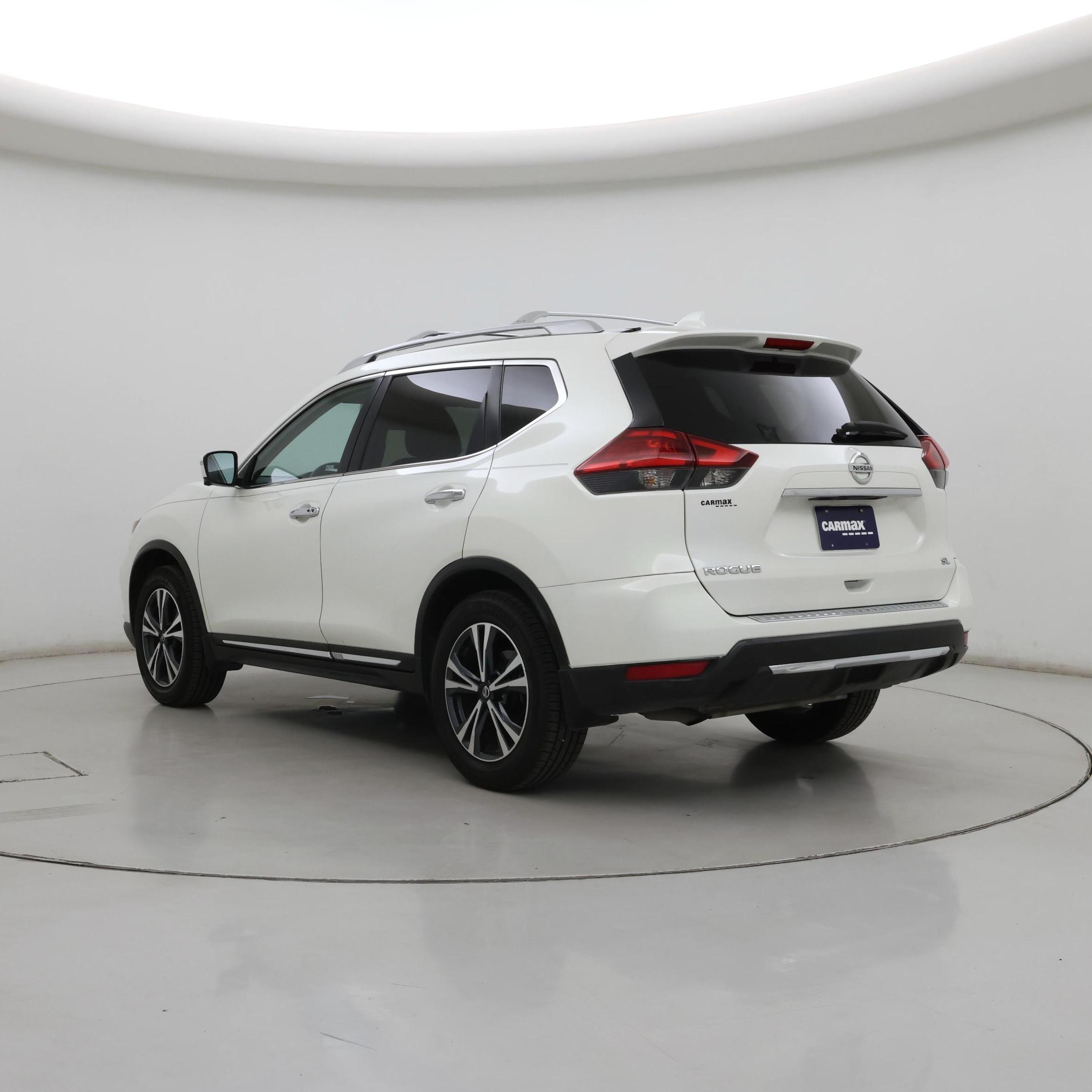 Thumbnail: 2017 Nissan Rogue - 2