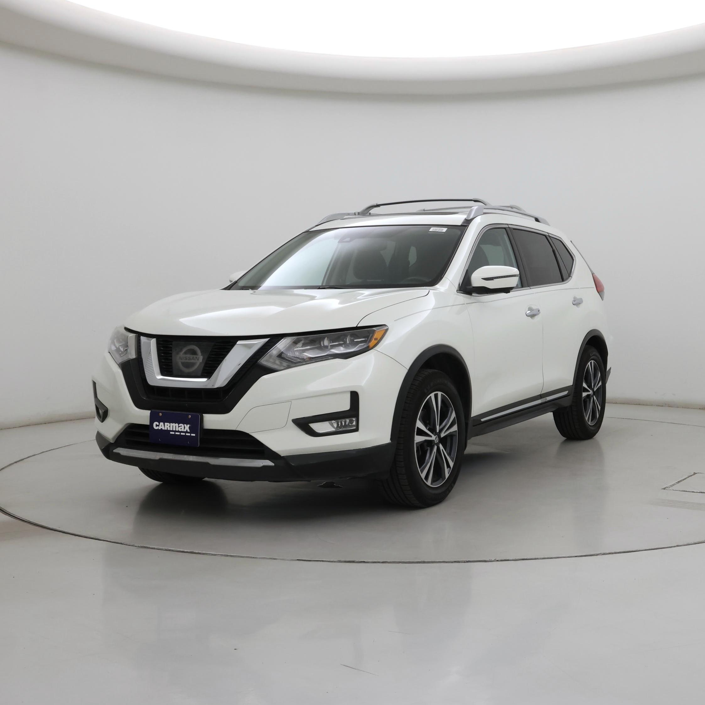 Thumbnail: 2017 Nissan Rogue - 4