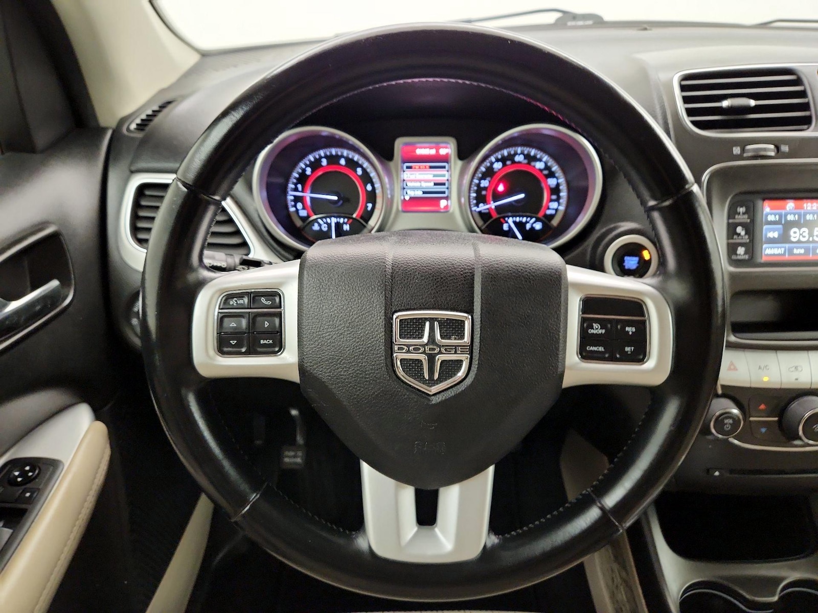 2020 Dodge Journey SE - Photo 11