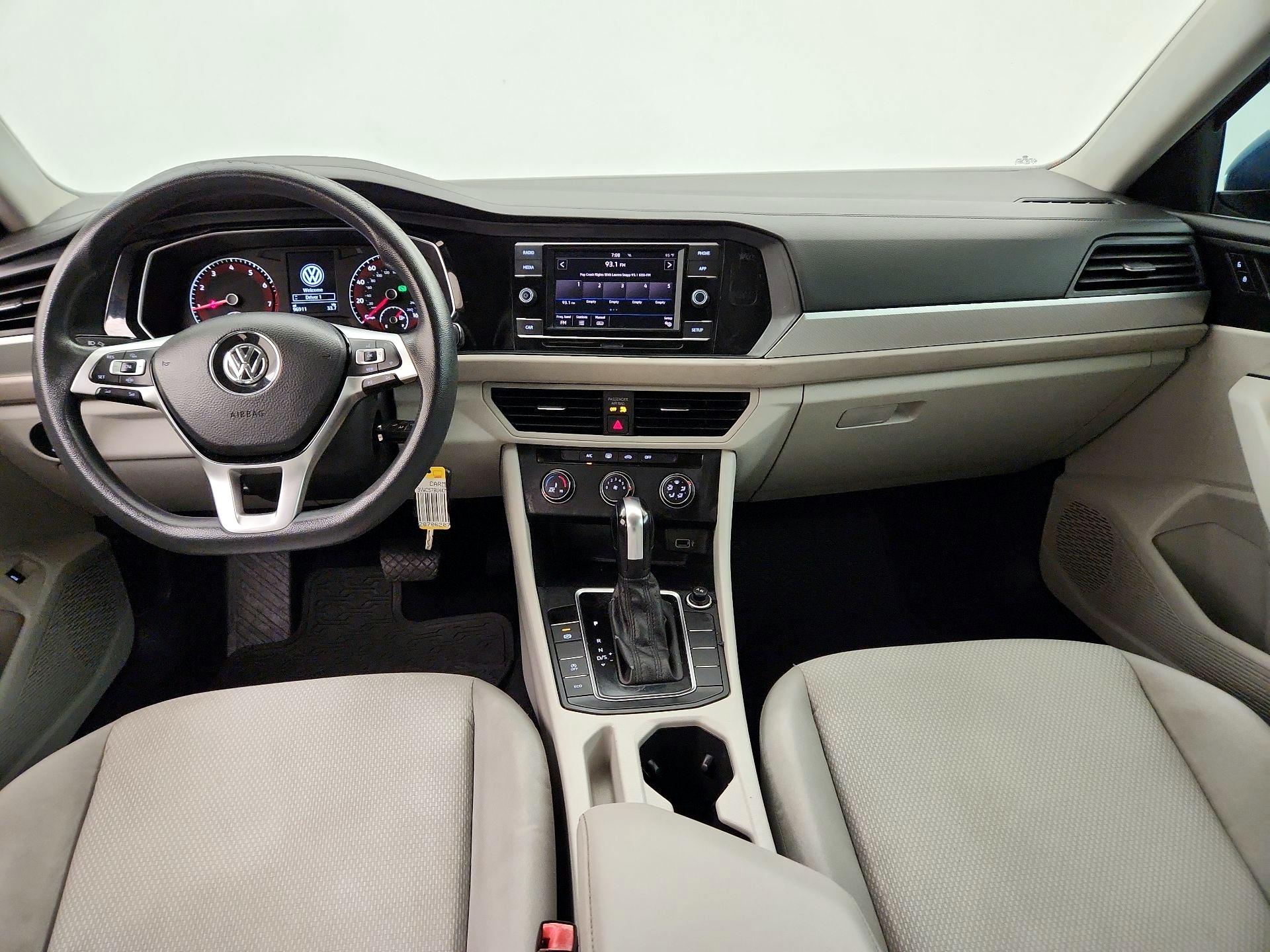 Thumbnail: 2019 Volkswagen Jetta - 9