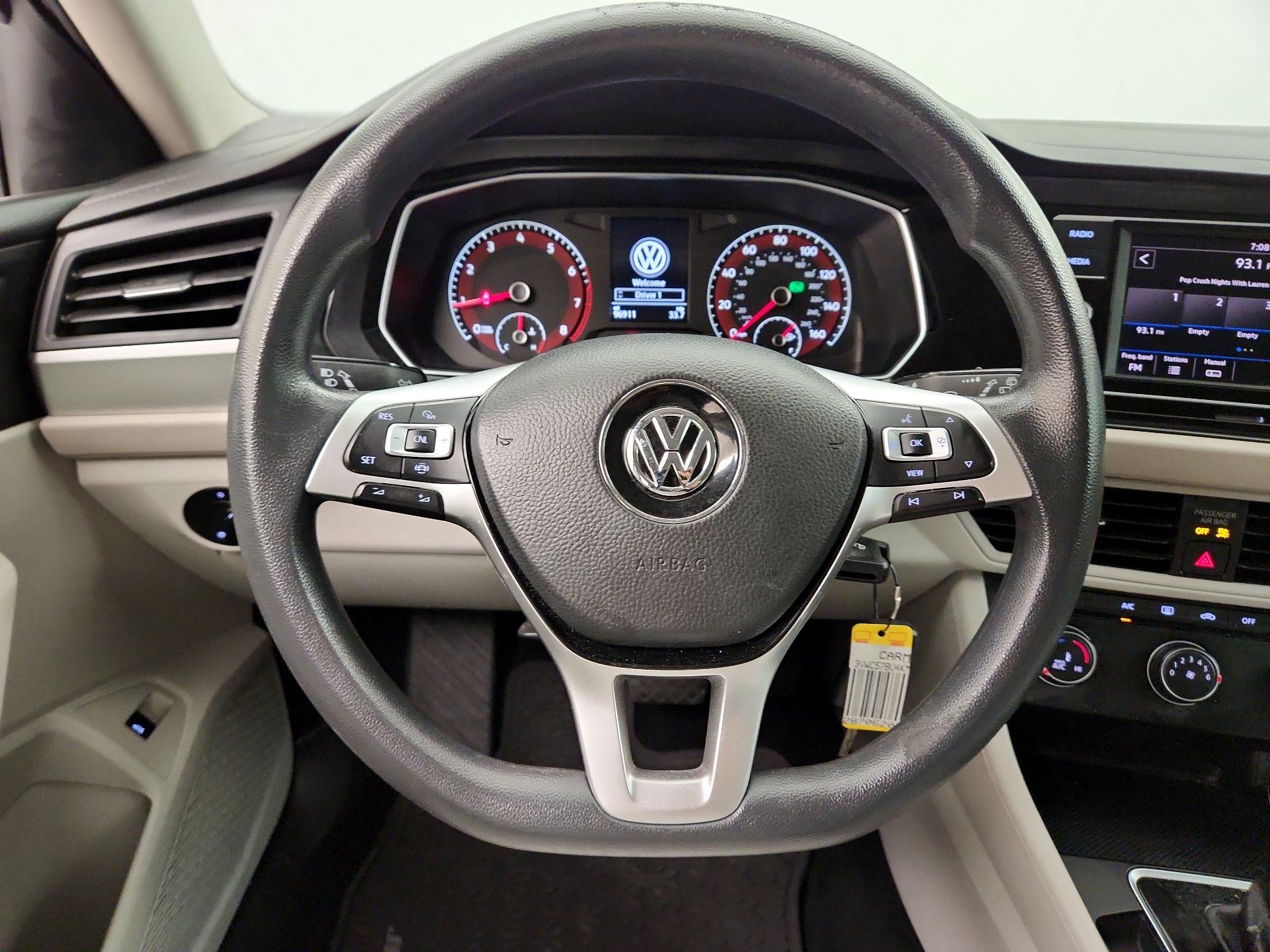 Thumbnail: 2019 Volkswagen Jetta - 10