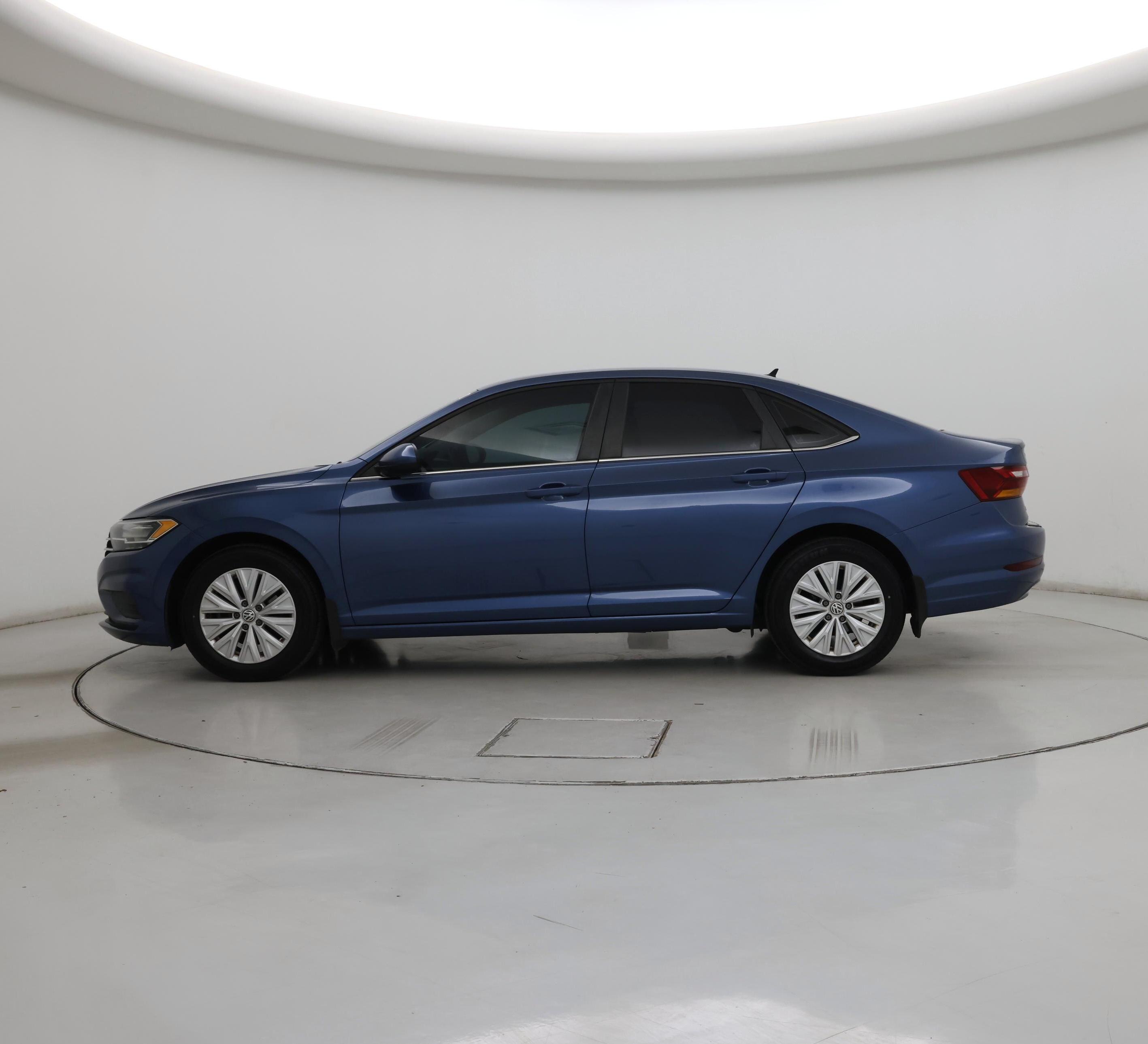 Thumbnail: 2019 Volkswagen Jetta - 3