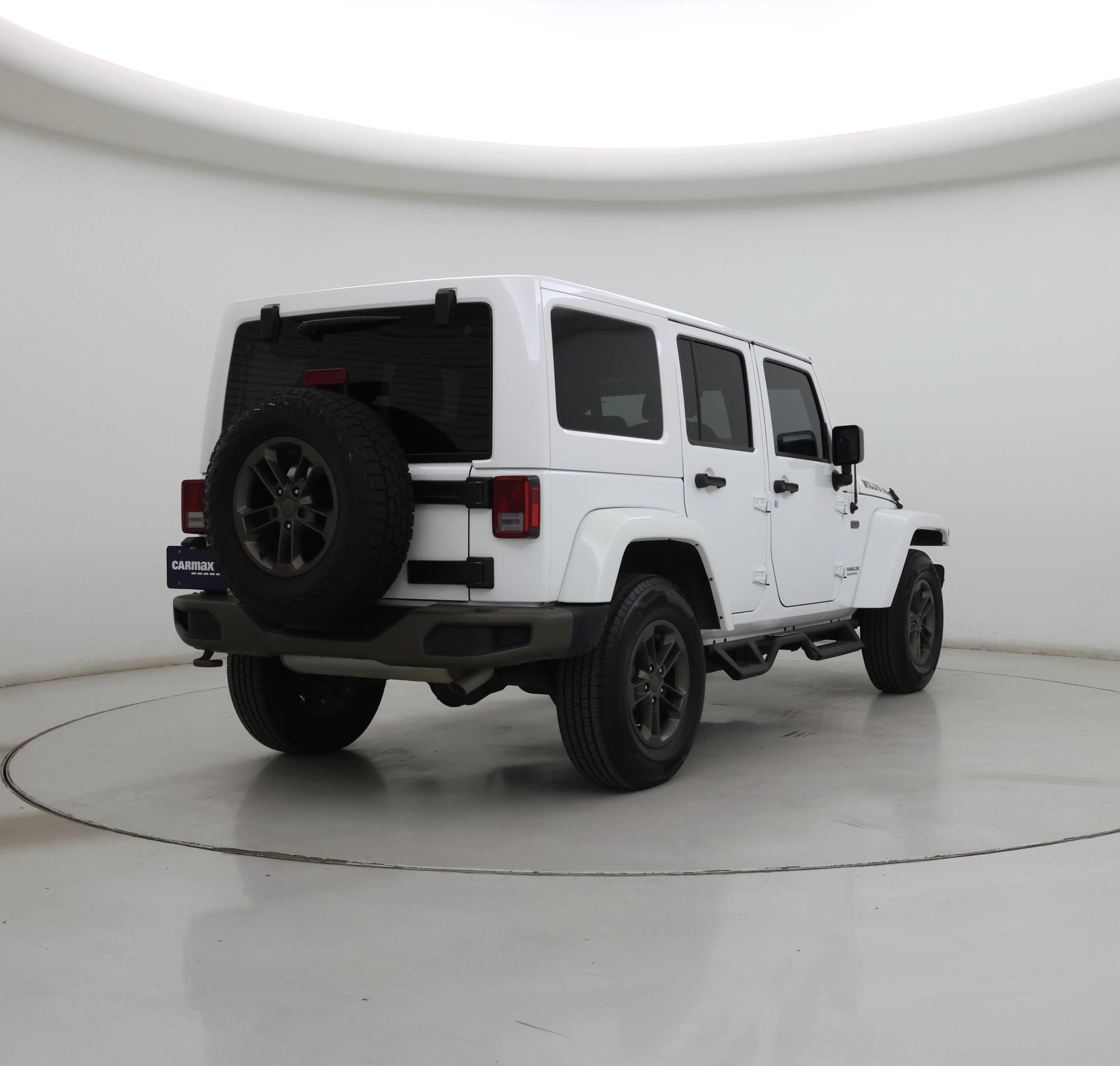 Thumbnail: 2016 Jeep Wrangler - 8