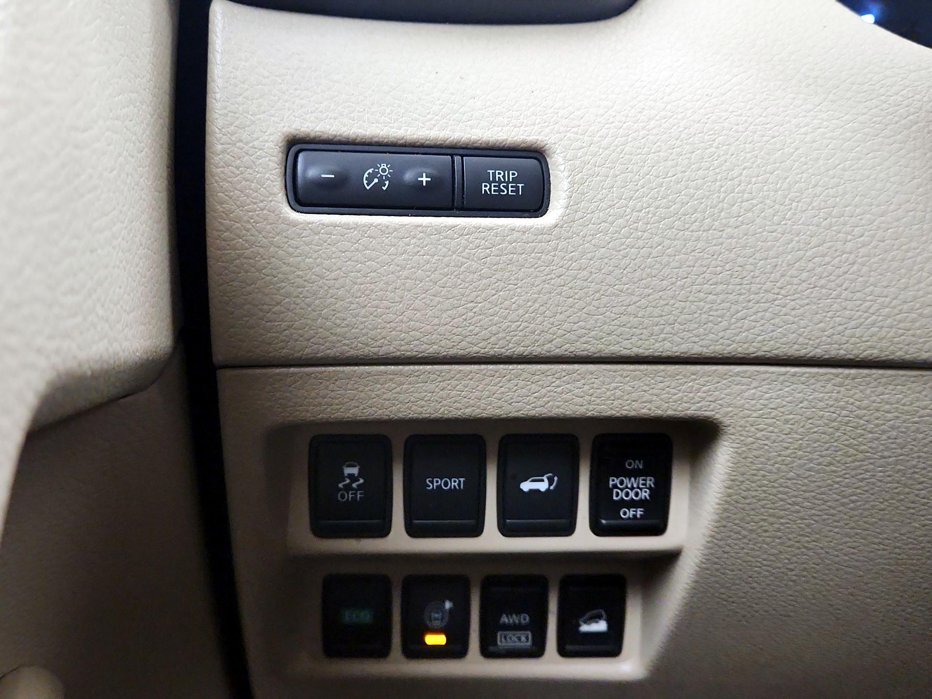 Thumbnail: 2016 Nissan Rogue - 13