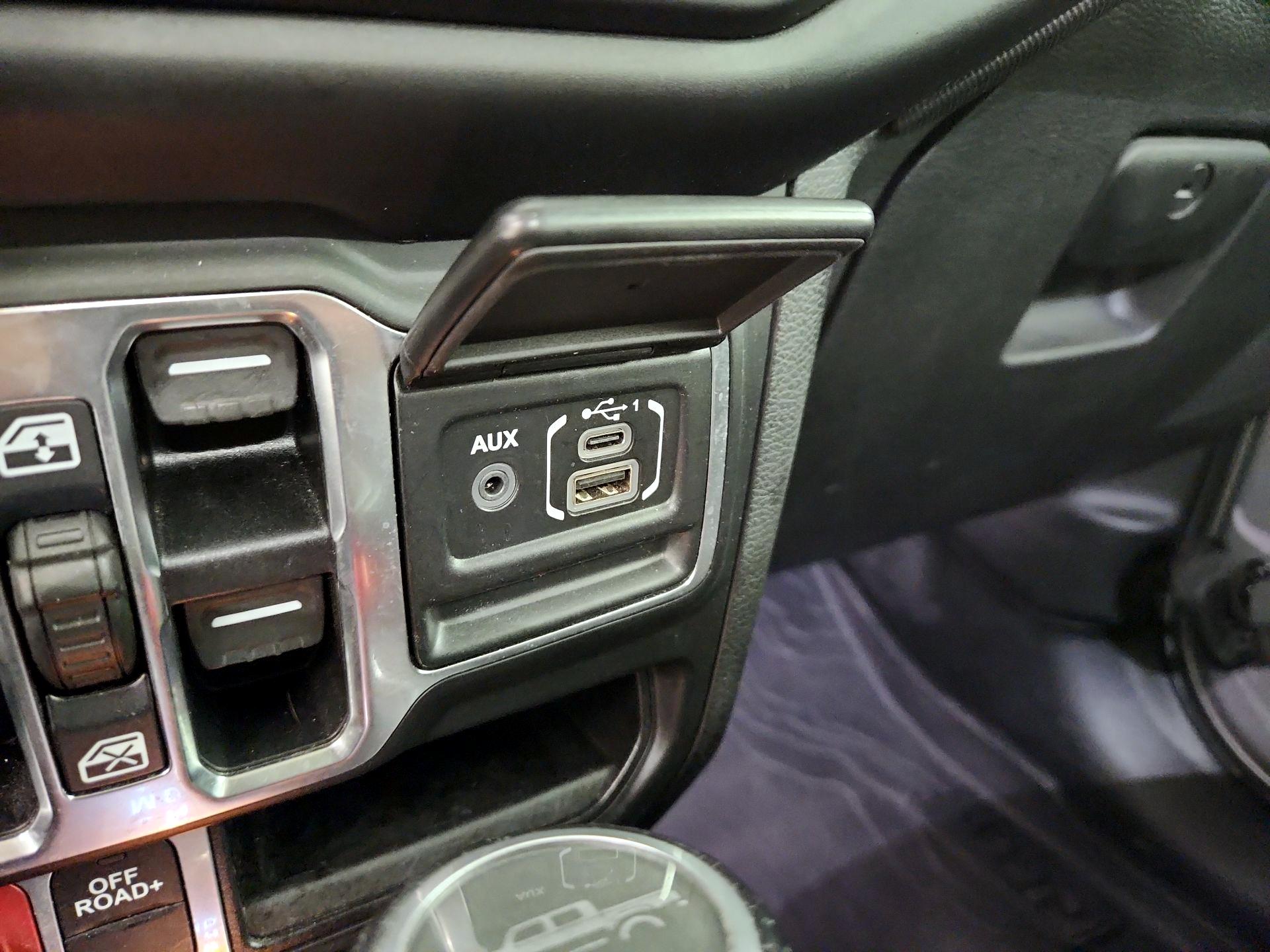 Thumbnail: 2021 Jeep Gladiator - 19
