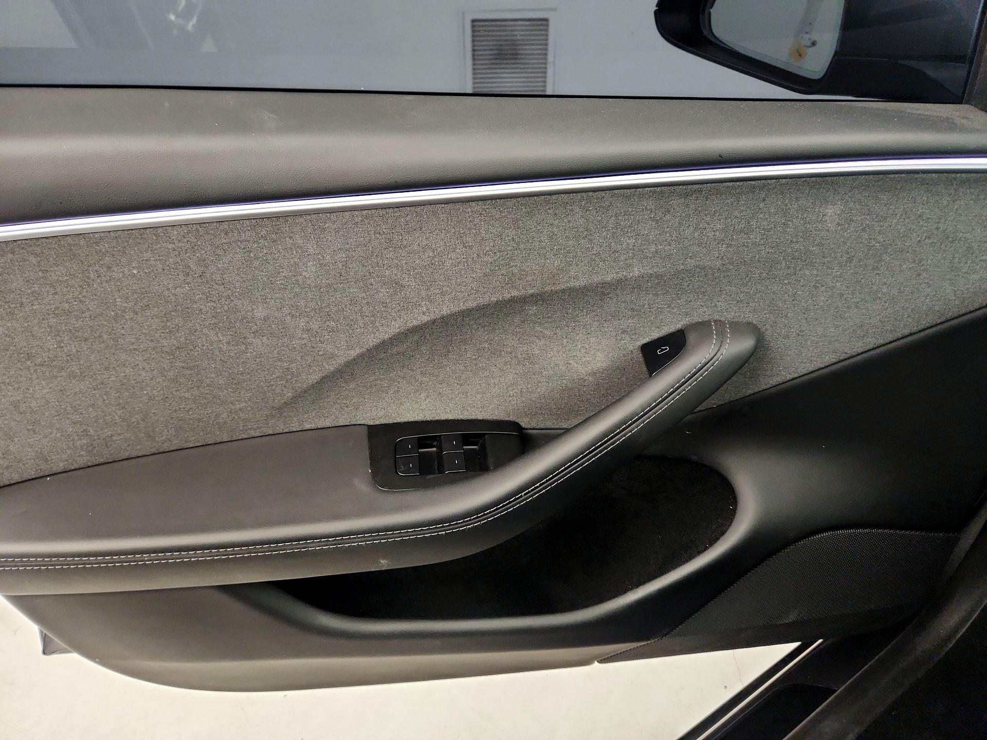 Thumbnail: 2024 Tesla Model 3 - 12