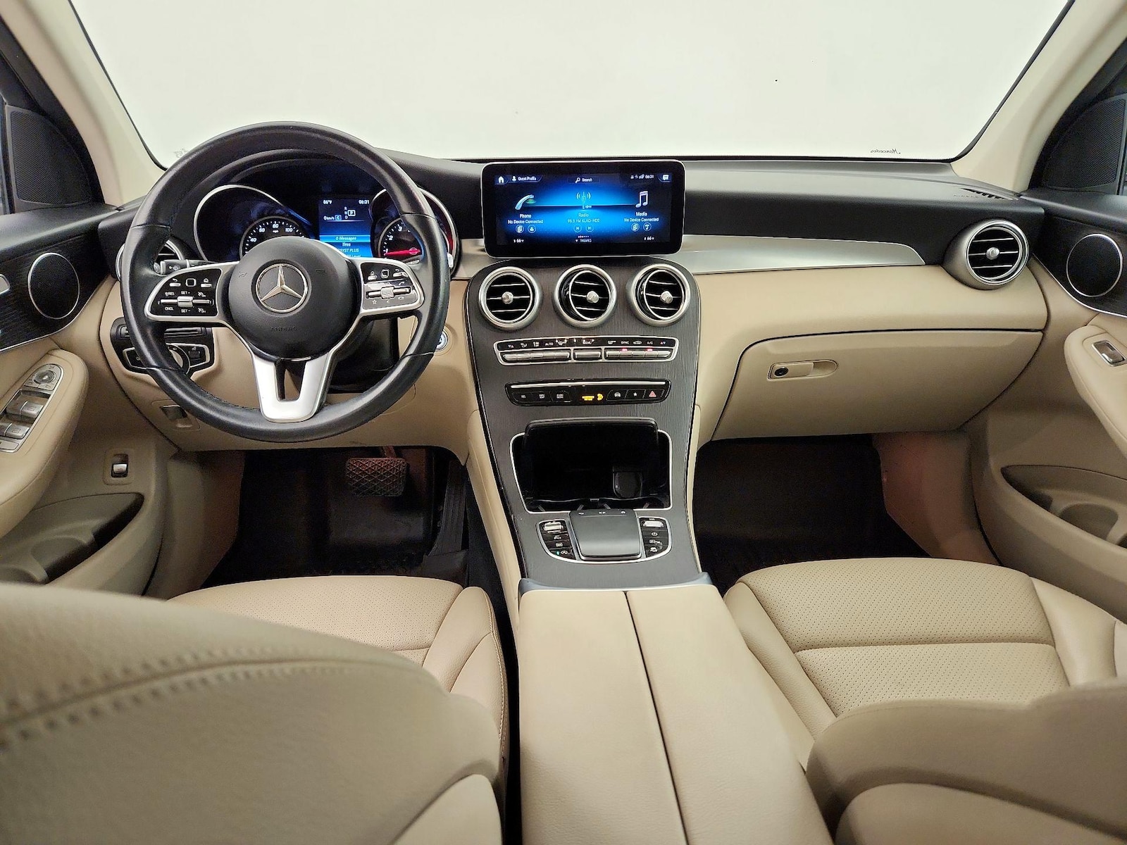 2022 Mercedes-Benz GLC GLC300 - Photo 10