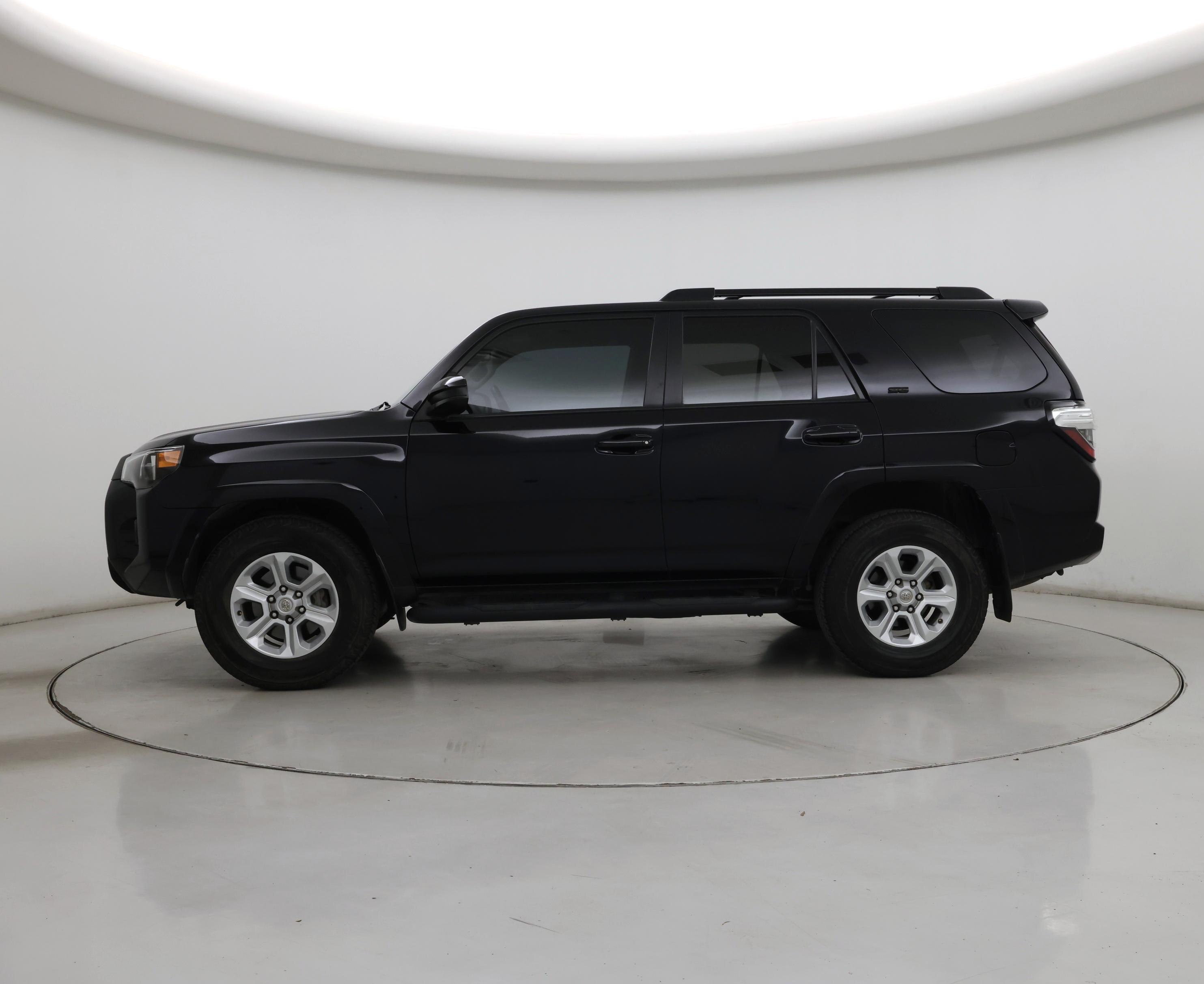 Thumbnail: 2022 Toyota 4Runner - 3