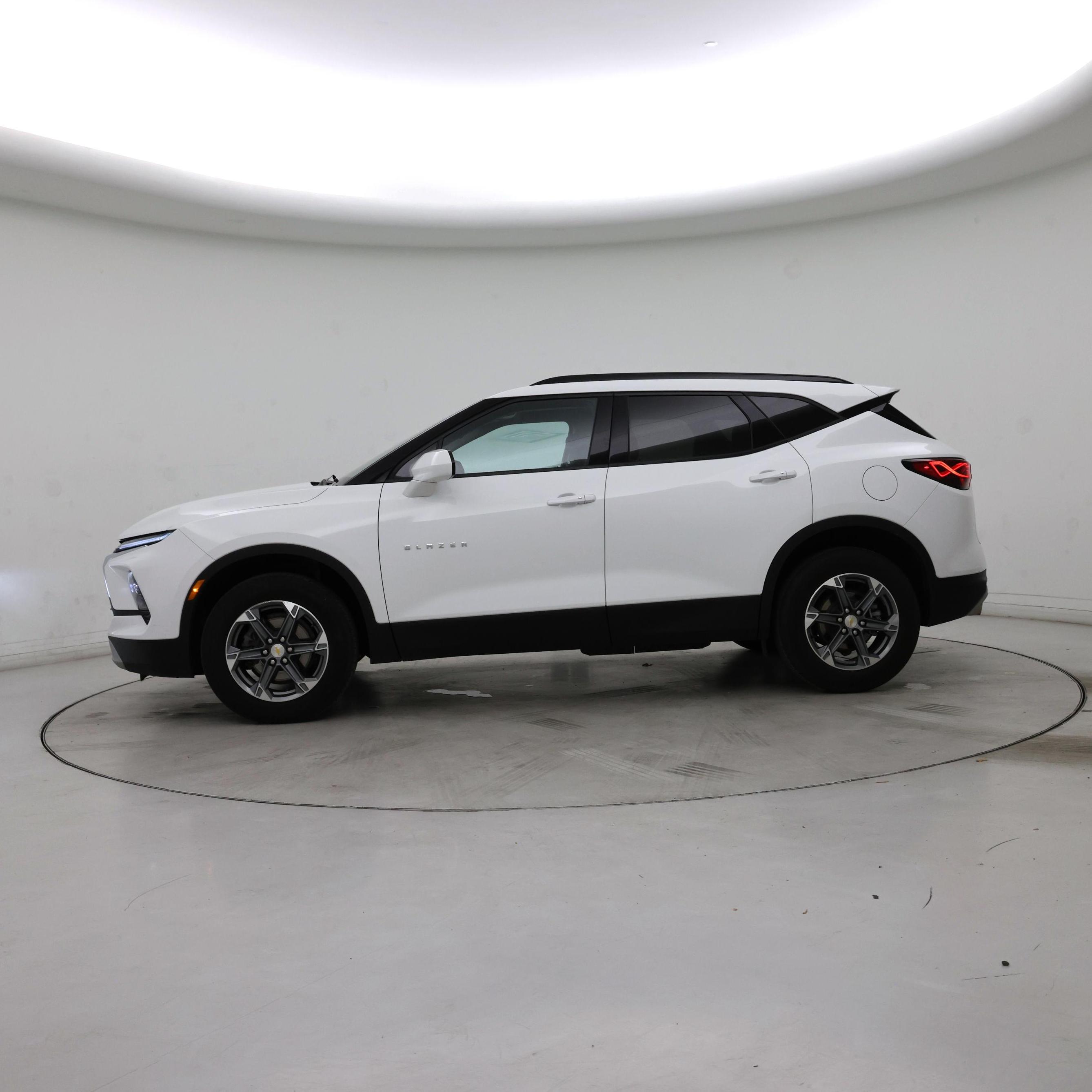 Thumbnail: 2024 Chevrolet Blazer - 3