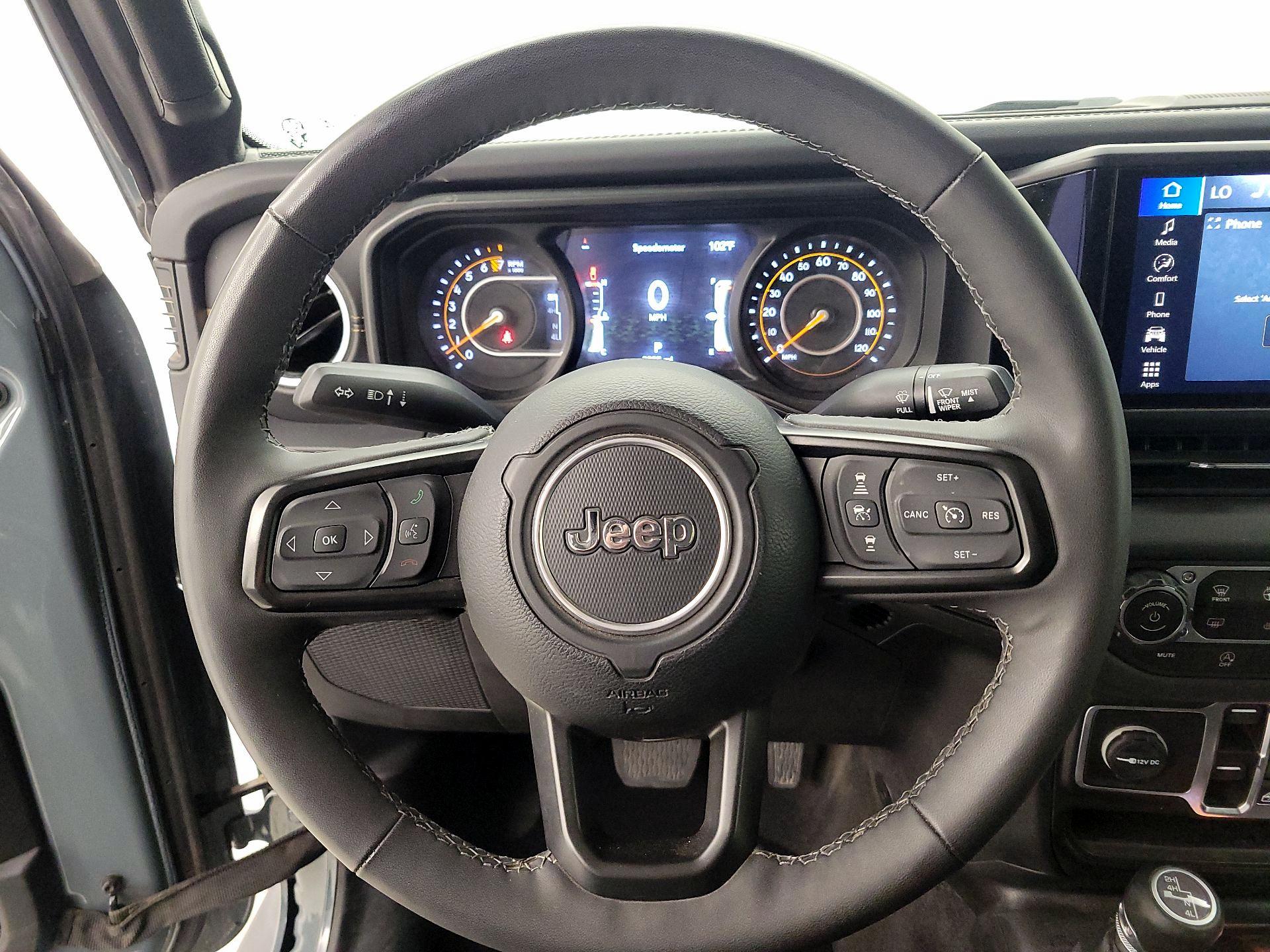 Thumbnail: 2025 Jeep Gladiator - 10