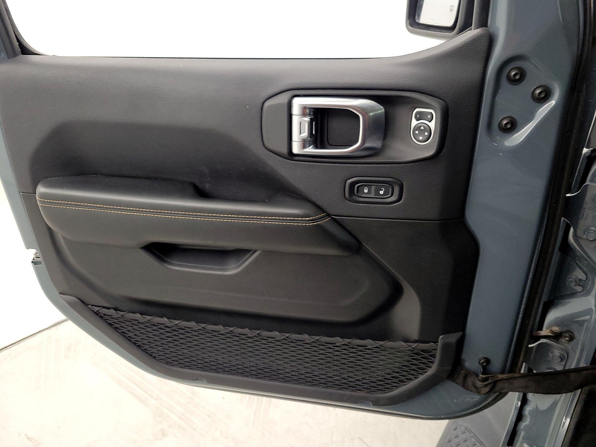Thumbnail: 2025 Jeep Gladiator - 12