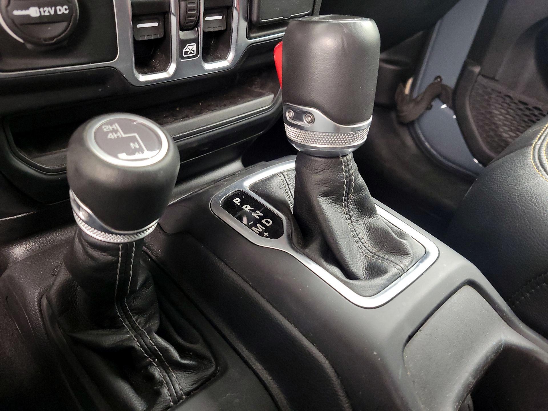 Thumbnail: 2025 Jeep Gladiator - 17