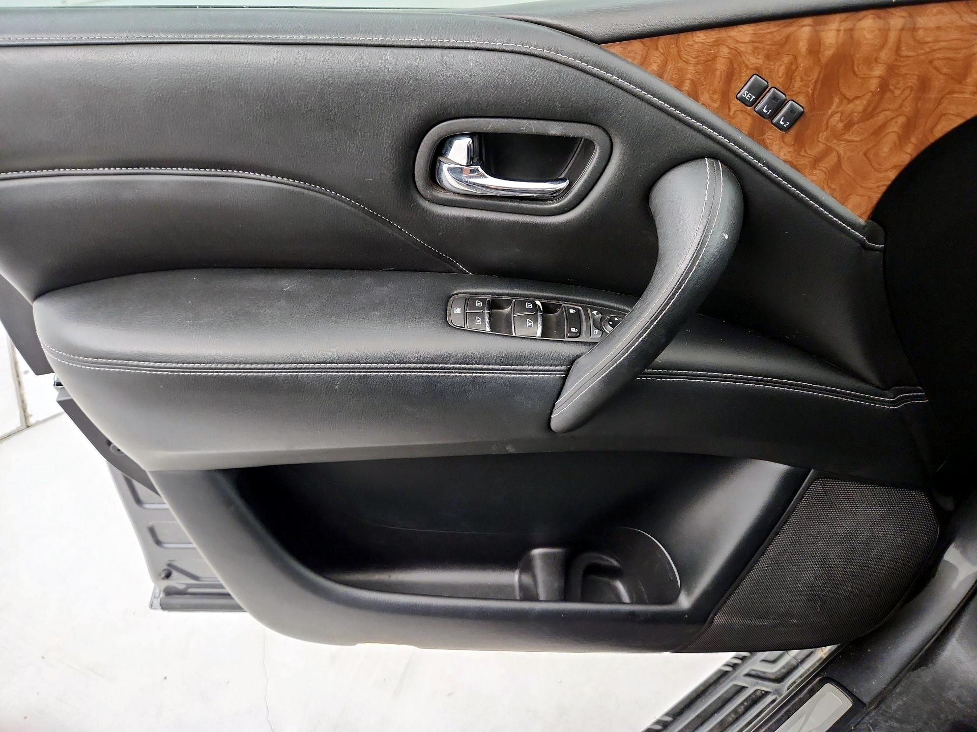 Thumbnail: 2019 INFINITI QX80 - 12
