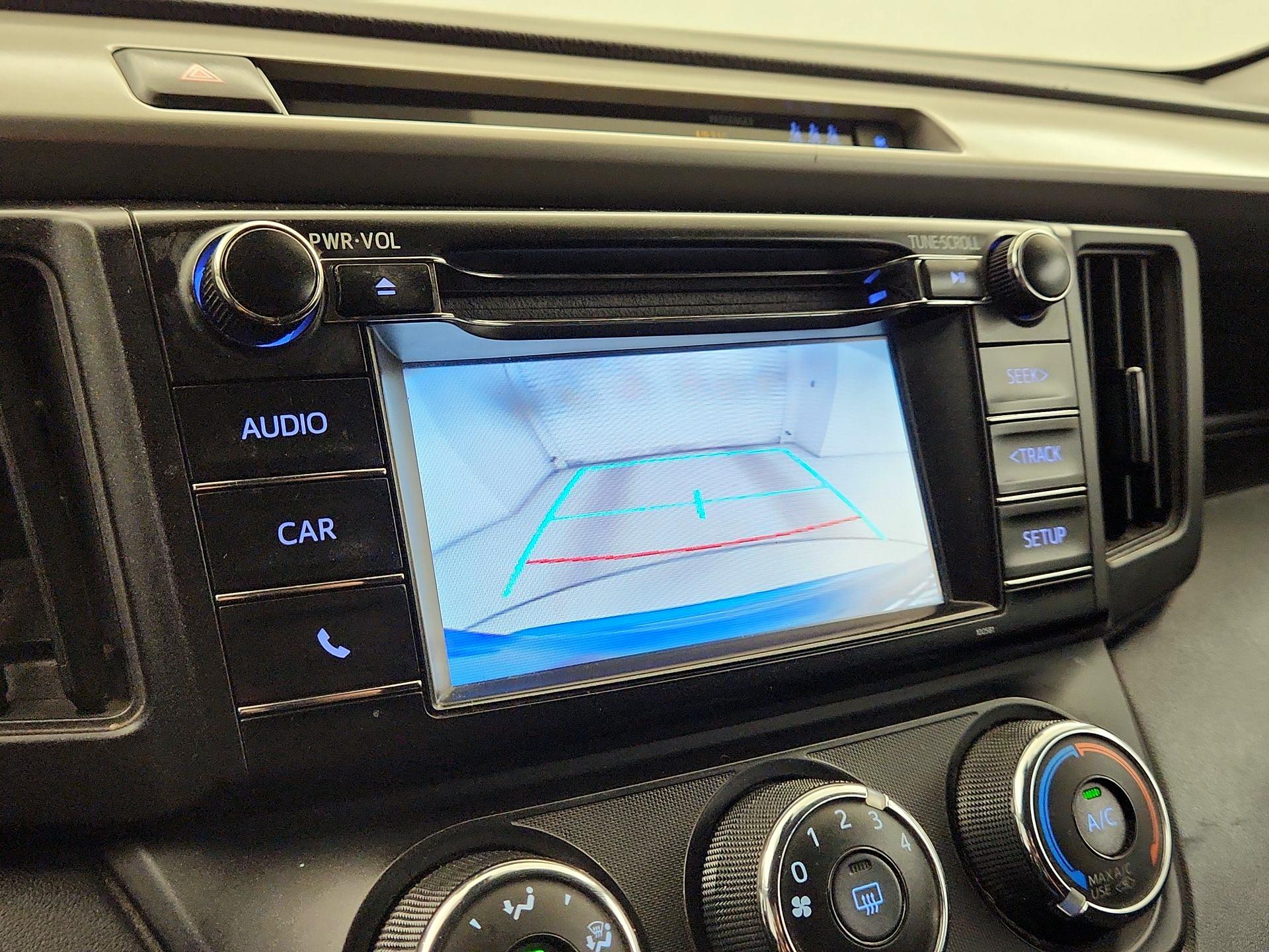 Thumbnail: 2018 Toyota RAV4 - 14